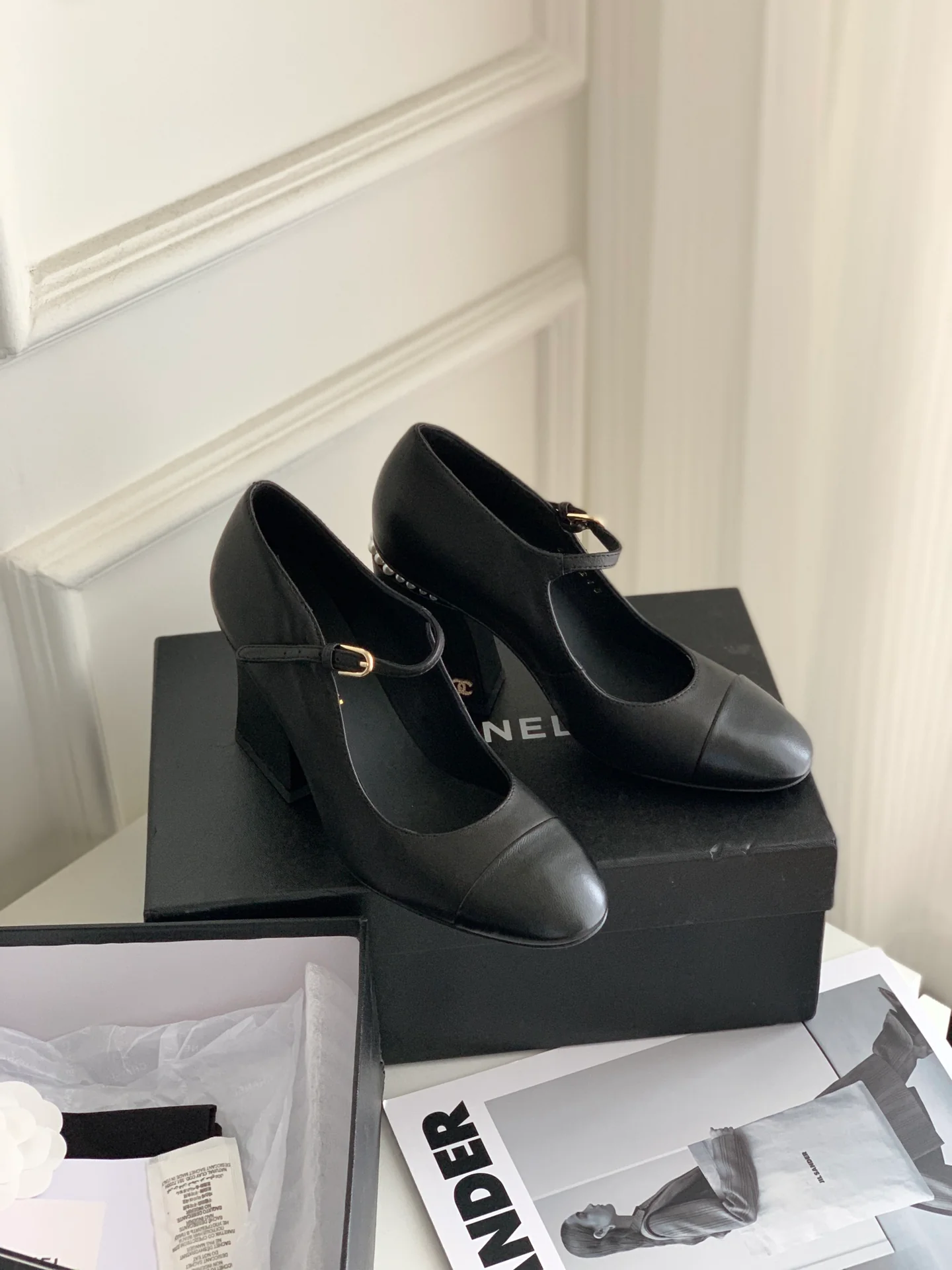 Туфли-лодочки Chanel Mary Jane с показа 2022 года - 9 см - черные