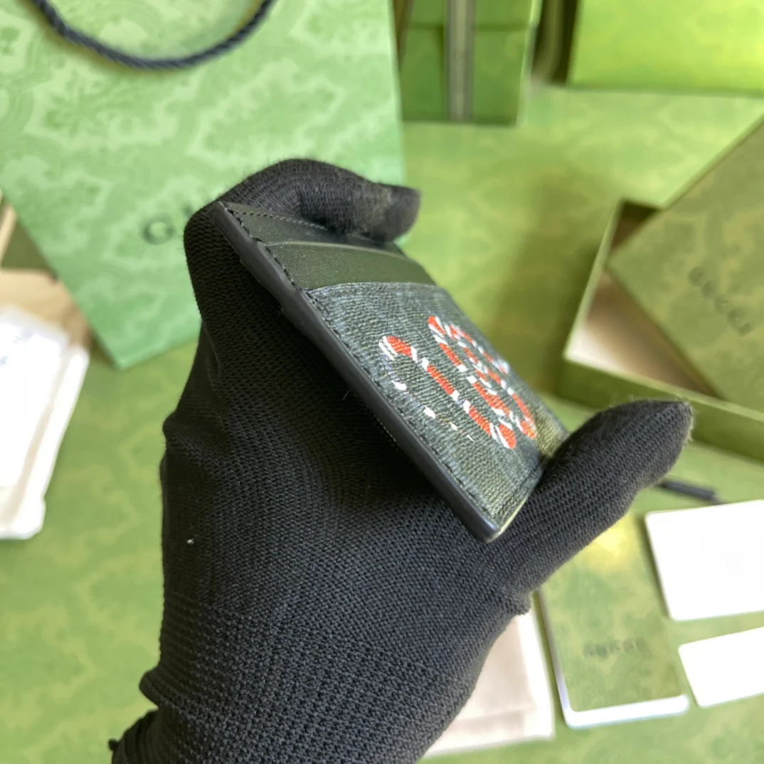 Gucci 卡包／卡片夹／名片夹