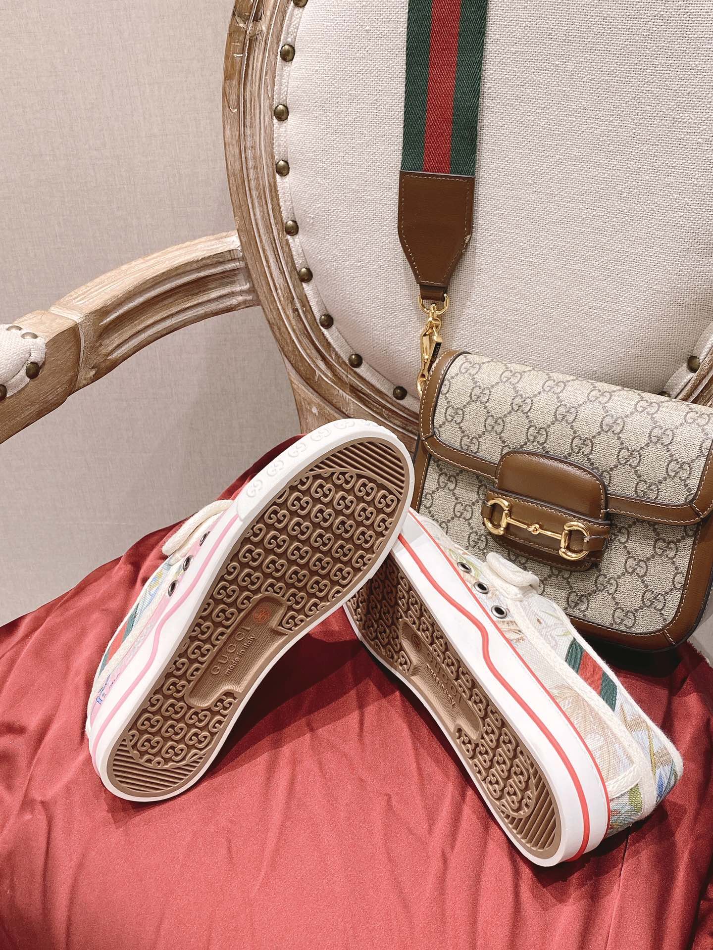 Классические лоферы Gucci 1977 - парусиновые туфли - на липучках с тигровым рисунком