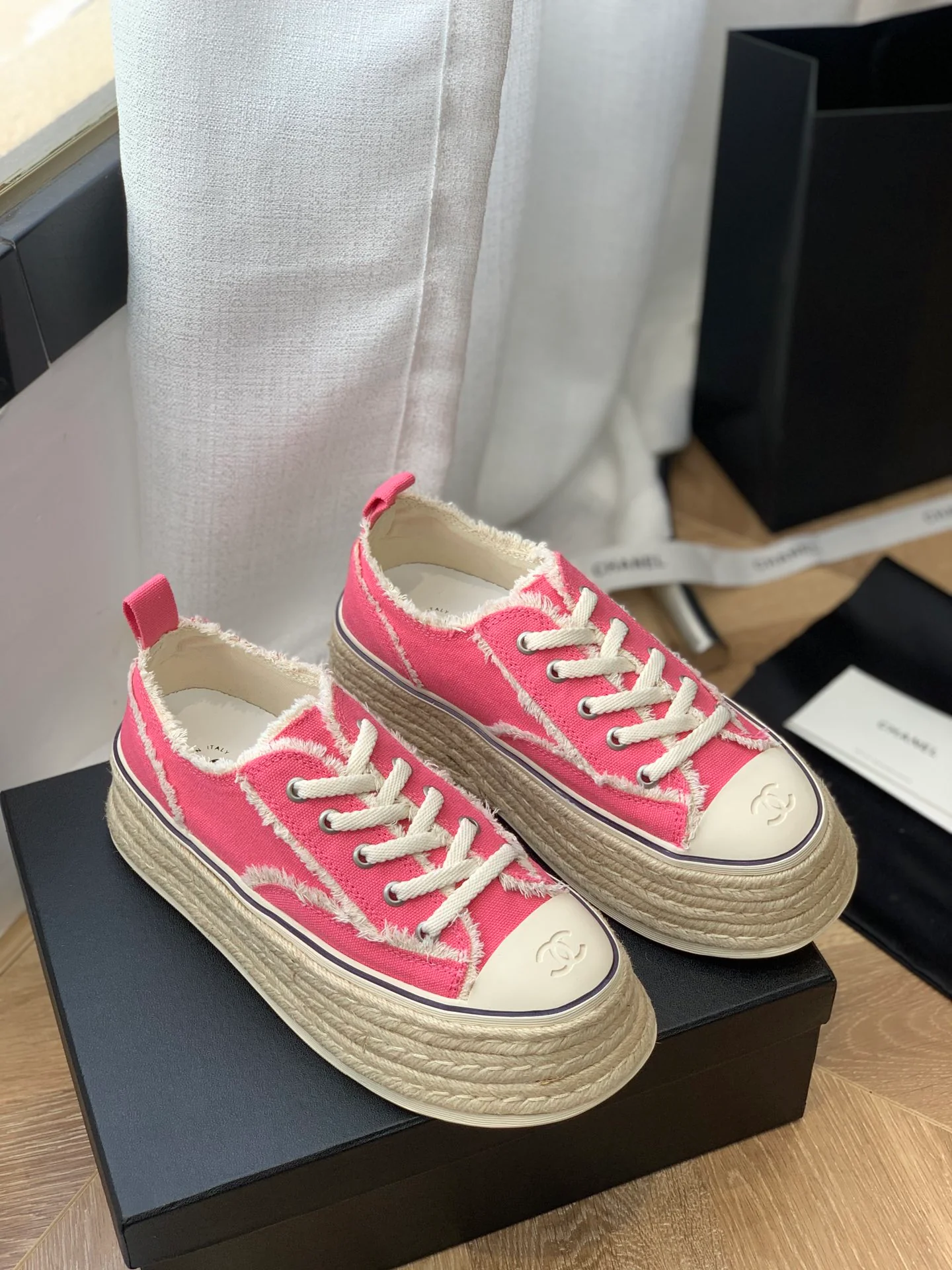 Кедовые туфли на платформе Chanel - повседневная обувь - розовые