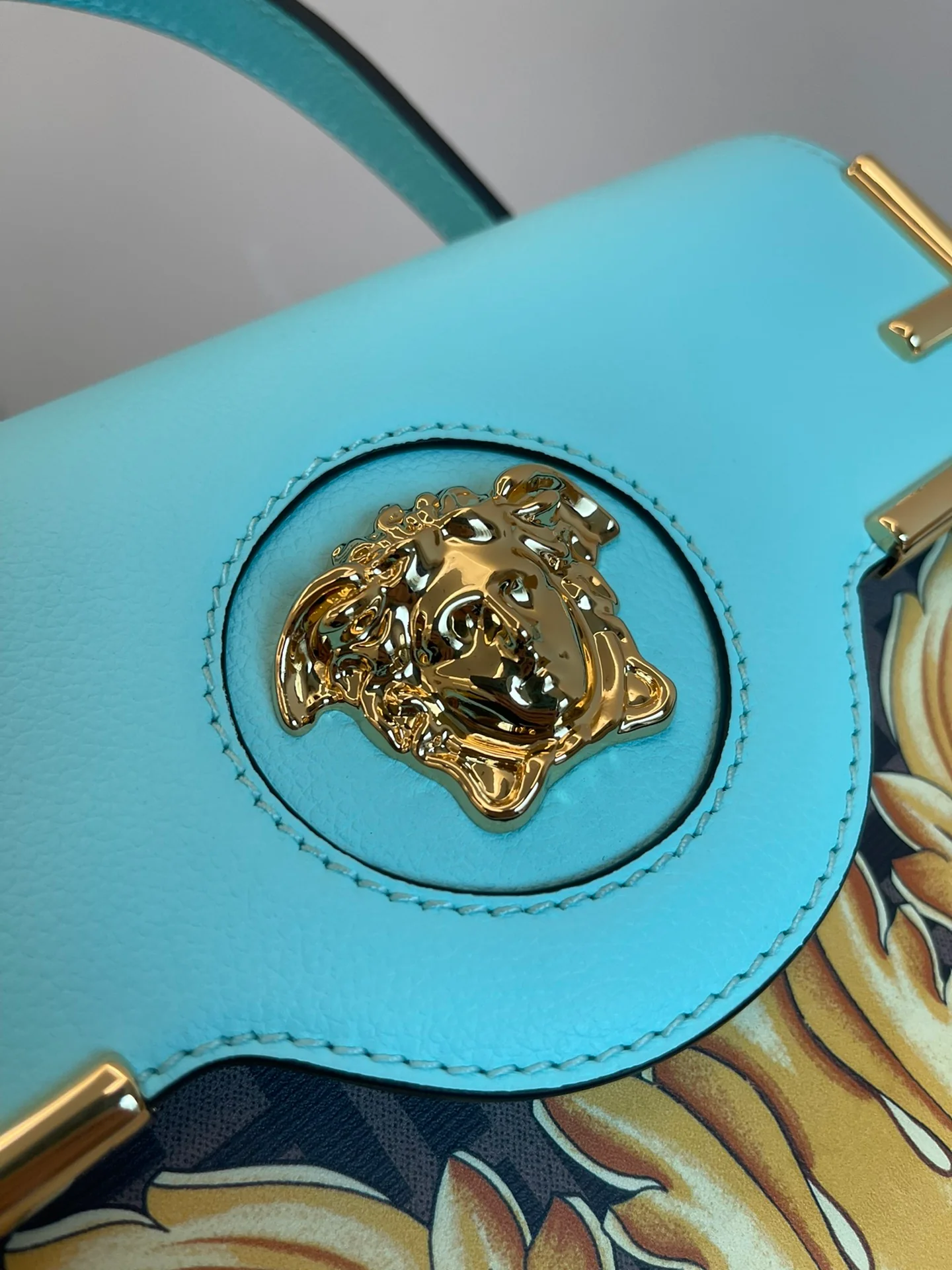 Сумка Fendi-endace - результат сотрудничества - синяя