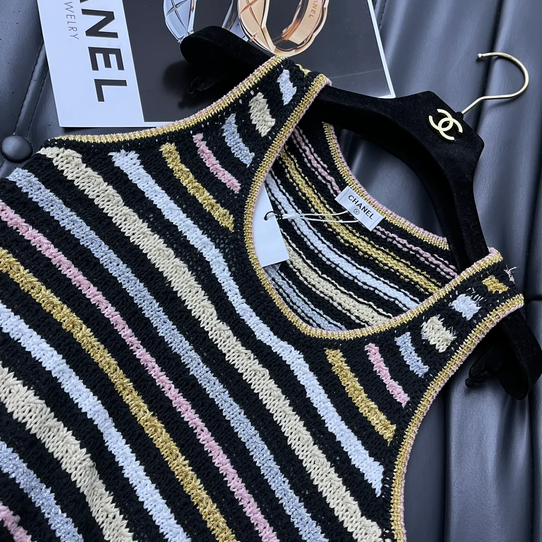 Chanel - Новинка: Полосатый жилет с круглым вырезом (2403-24)
