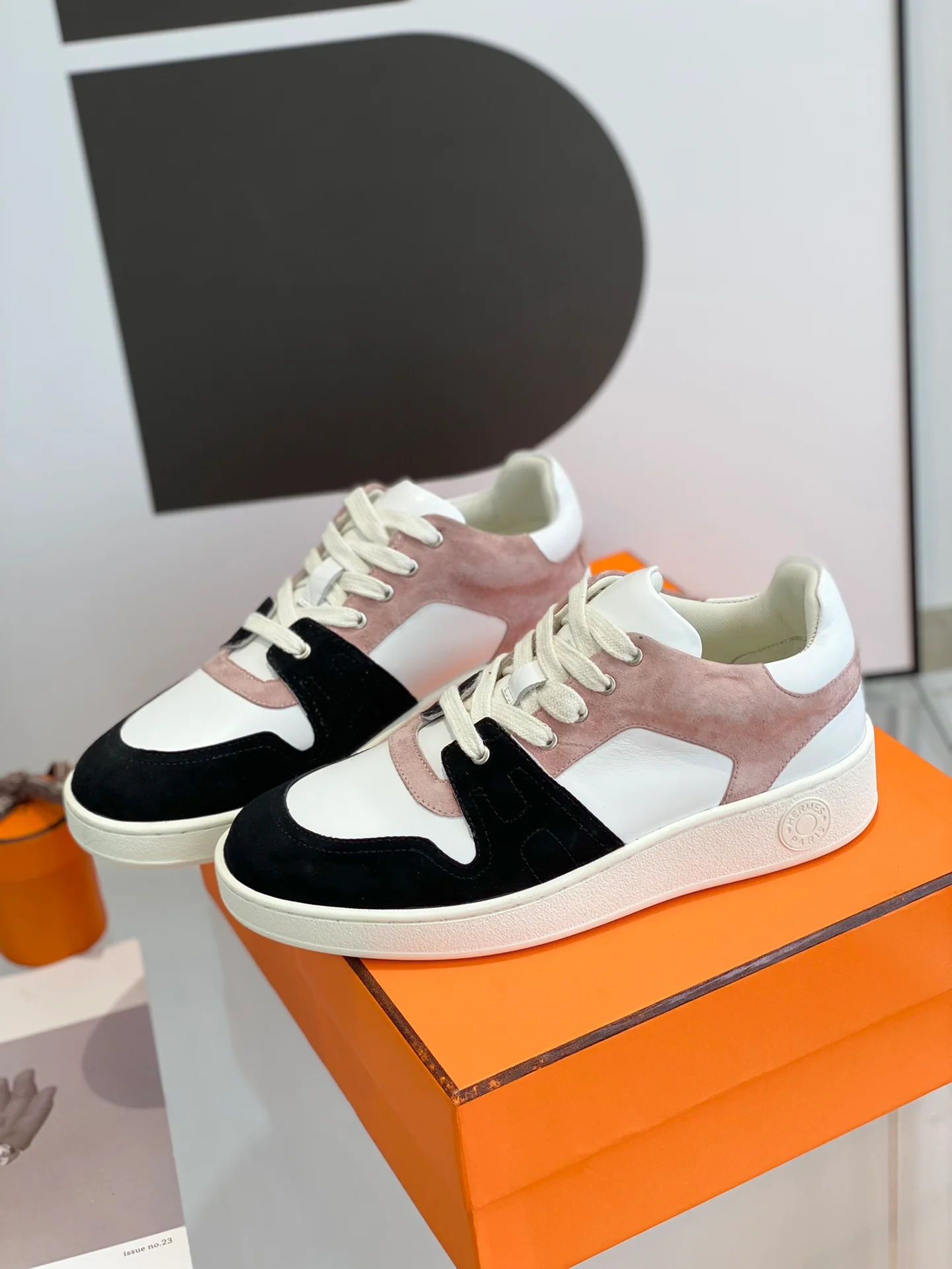 Серия Hermes 22free - кроссовки