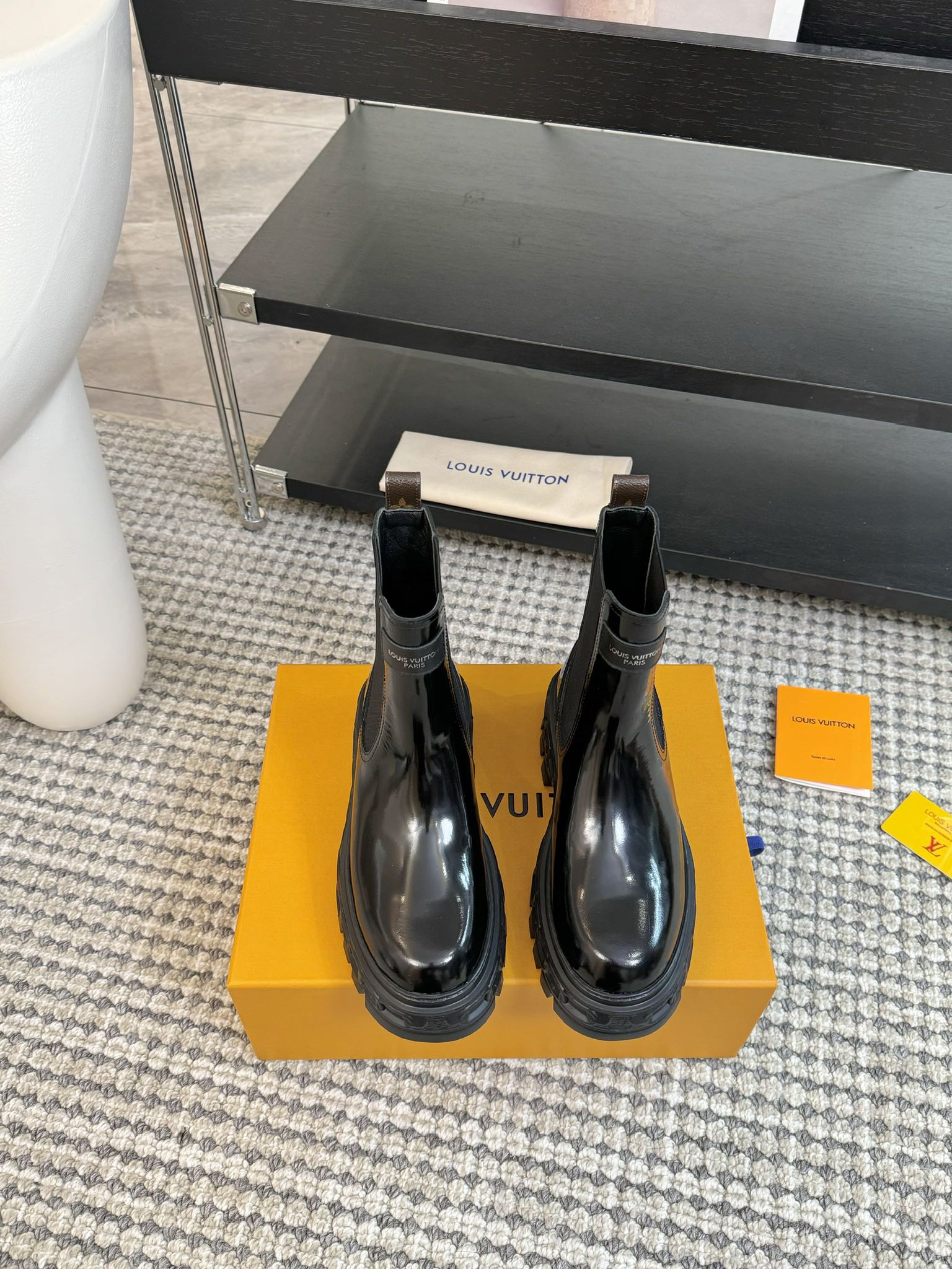 Ботильоны на платформе LV-2024 - черные