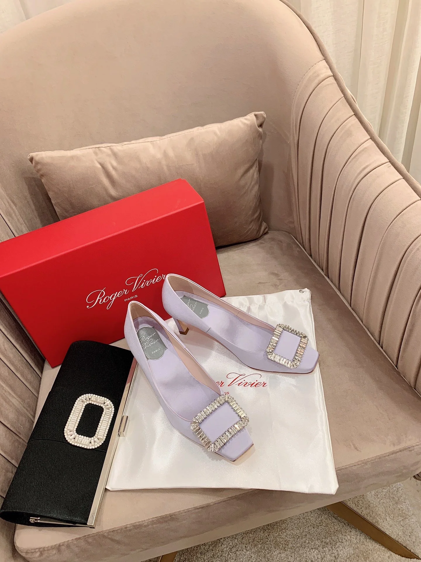 Туфли на банановом каблуке RV-7-5 см - Шелковая пряжка со стразами - Светло-фиолетовые