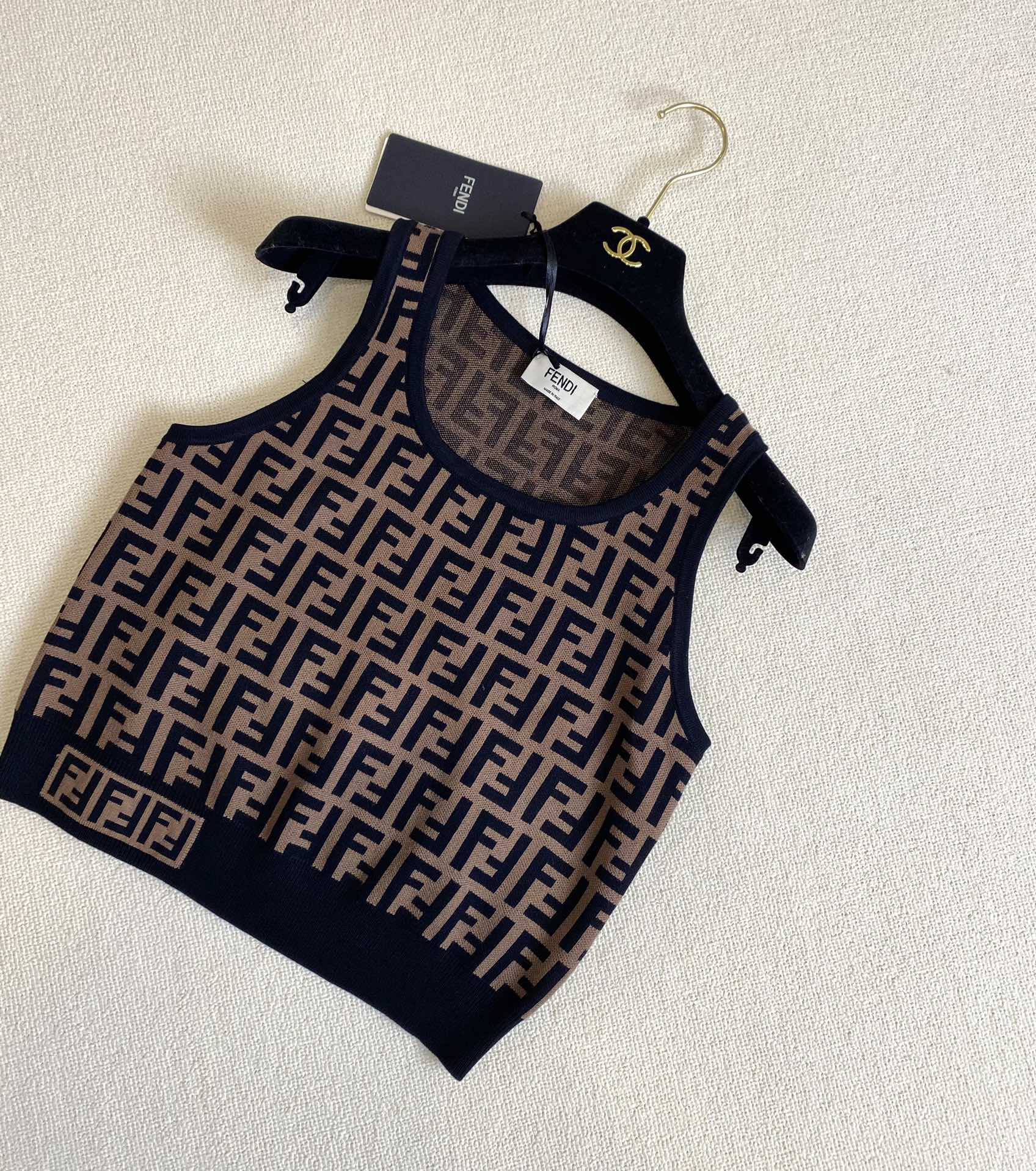 Fendi - 2403 - Весна/Лето 2024 Новый модный жилет - Монограммная канва