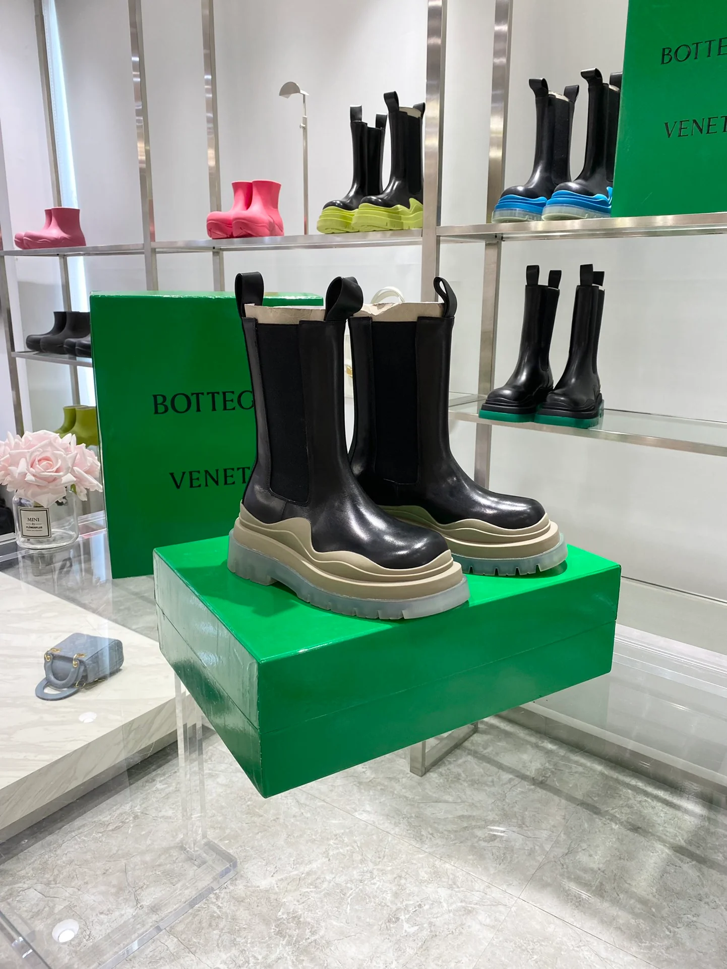 Обувь BV - BV - Подошва цвета молочного чая - До середины икры - Ботинки Martin на платформе