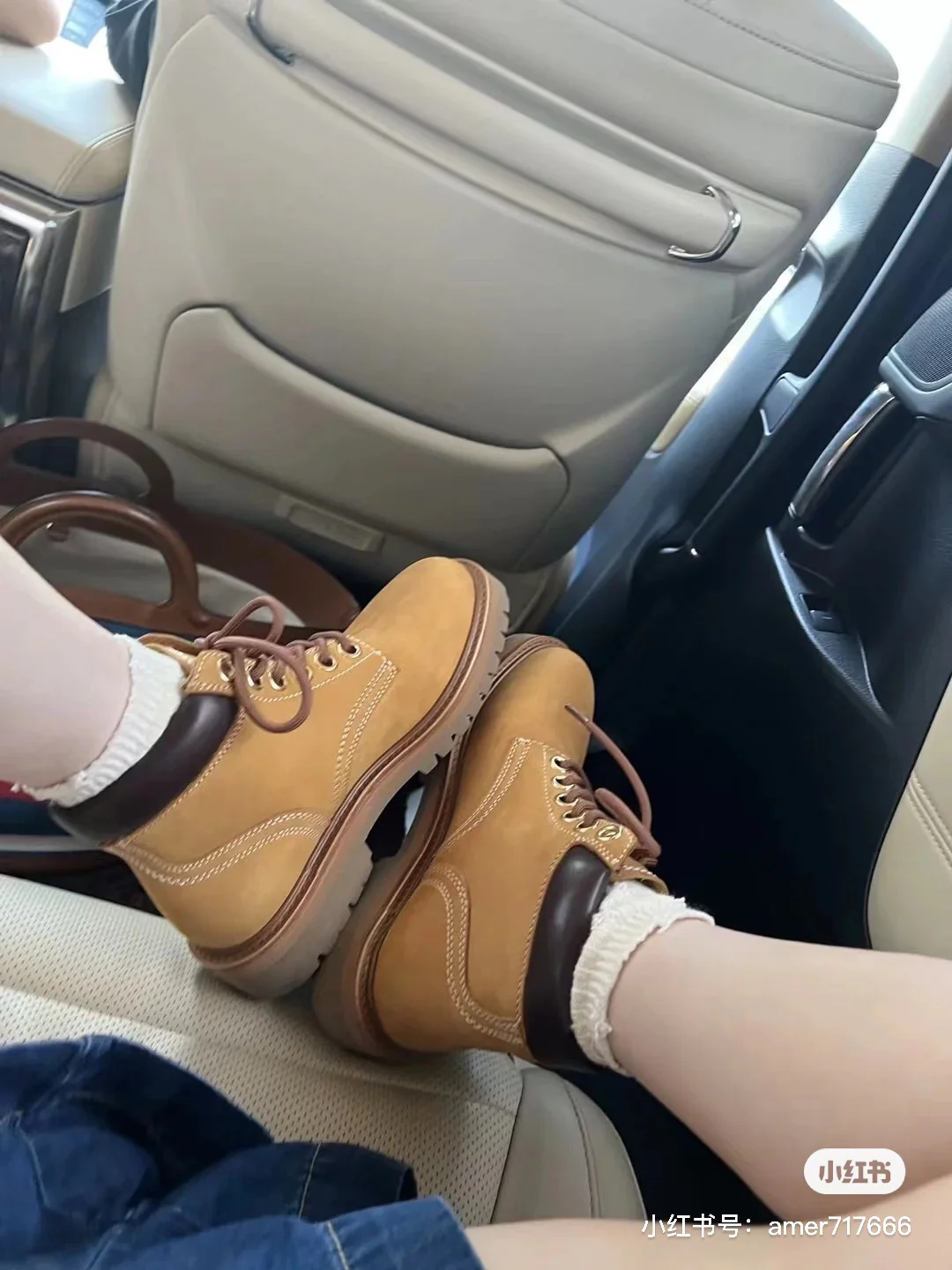 Сапоги для верховой езды Celine - модель унисекс - на фото.