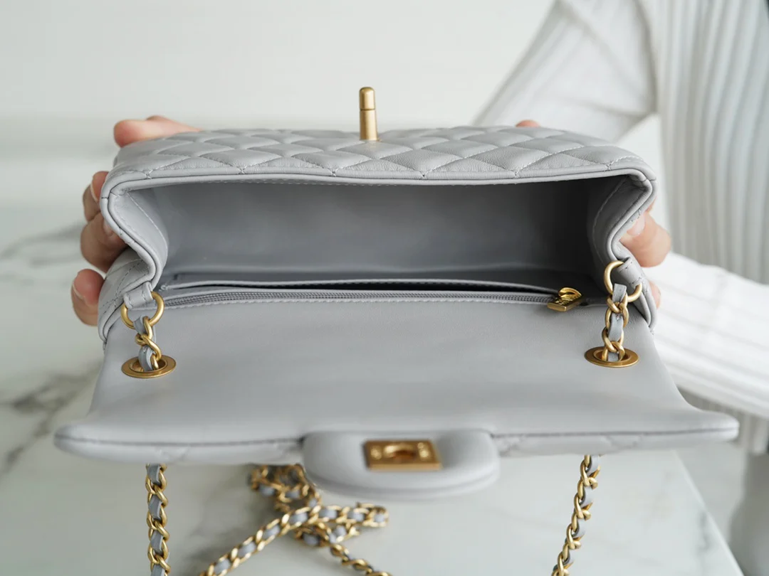 Мини-кювета Chanel CF Gold Ball - светло-серый