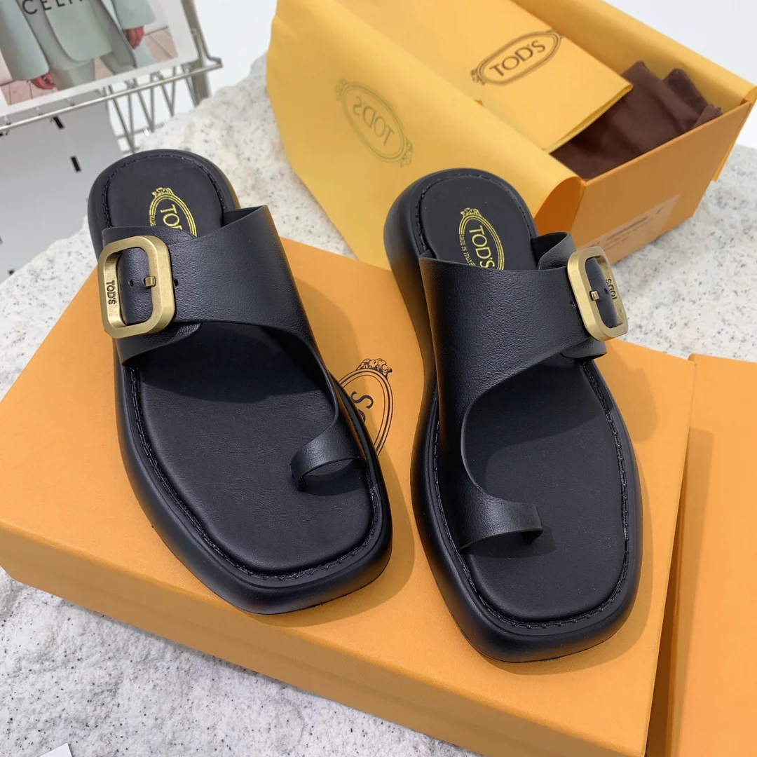 Сандалии/тапочки на платформе Tods весна/лето 2022 - 1