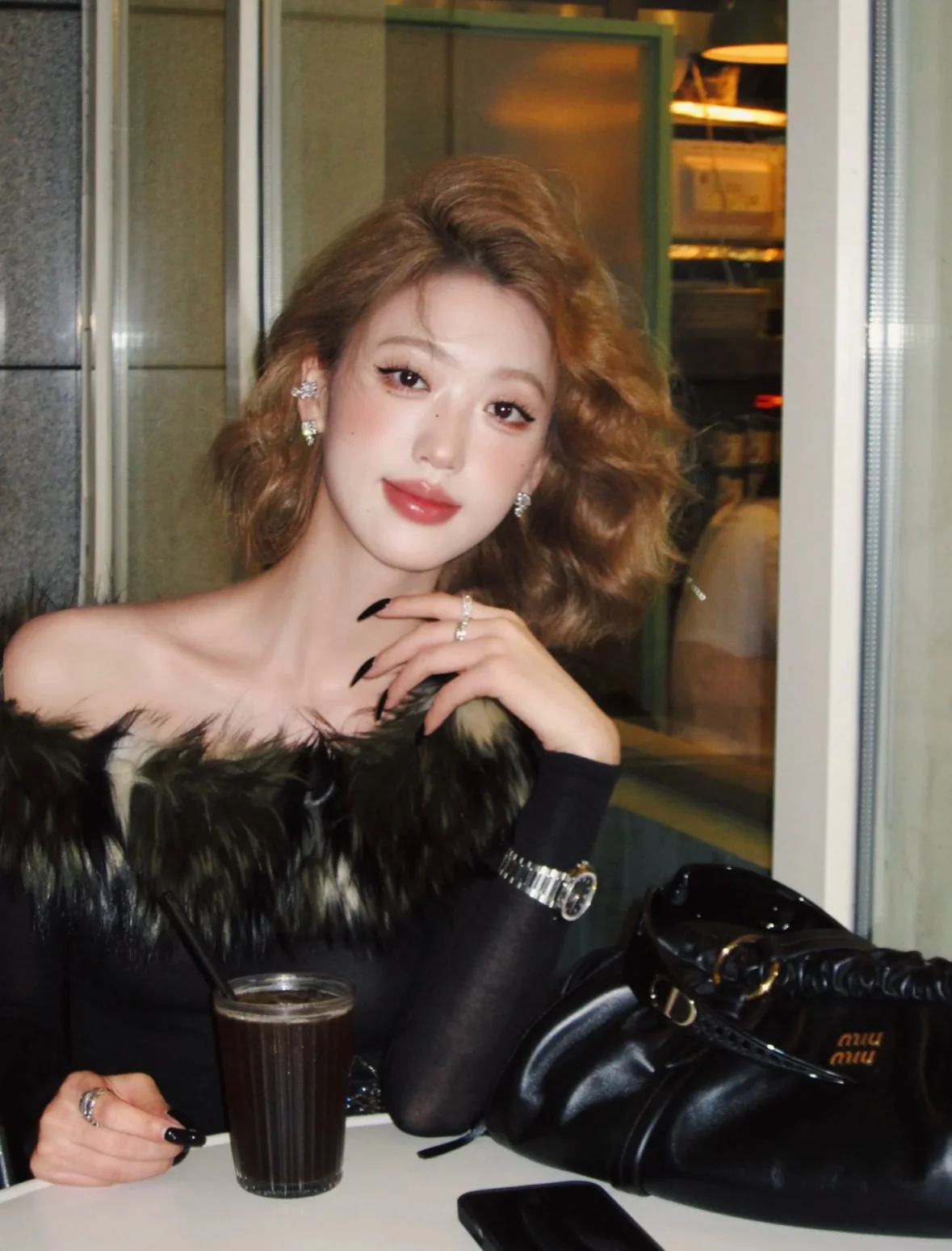 Сумка Miu Miu Joie из кожи наппа — маленькая — черная — Носите и делитесь