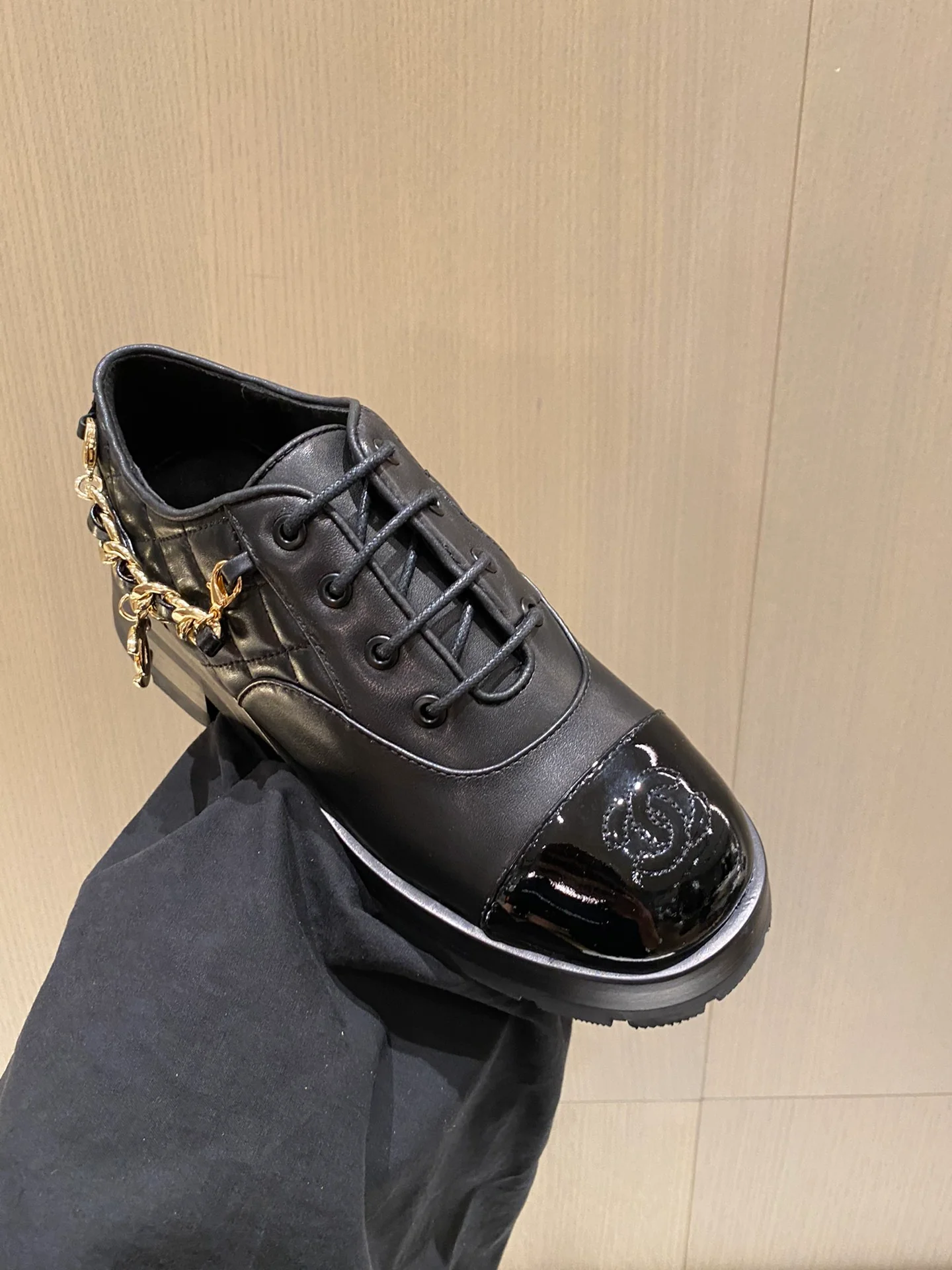 Chanel - Туфли-афро из натуральной кожи - Полностью черные