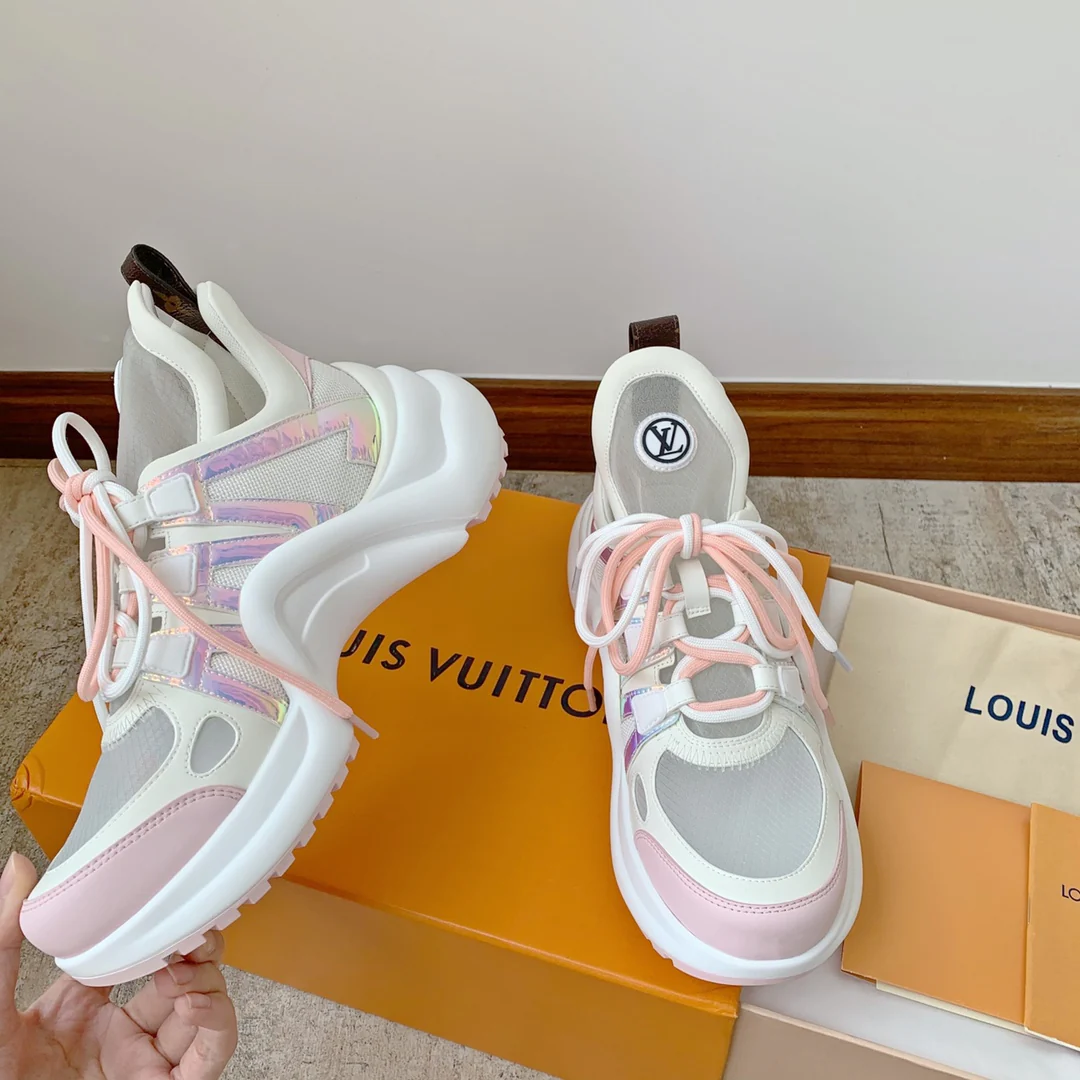 Серия LV-Archlight - Новые кроссовки для папы - 2