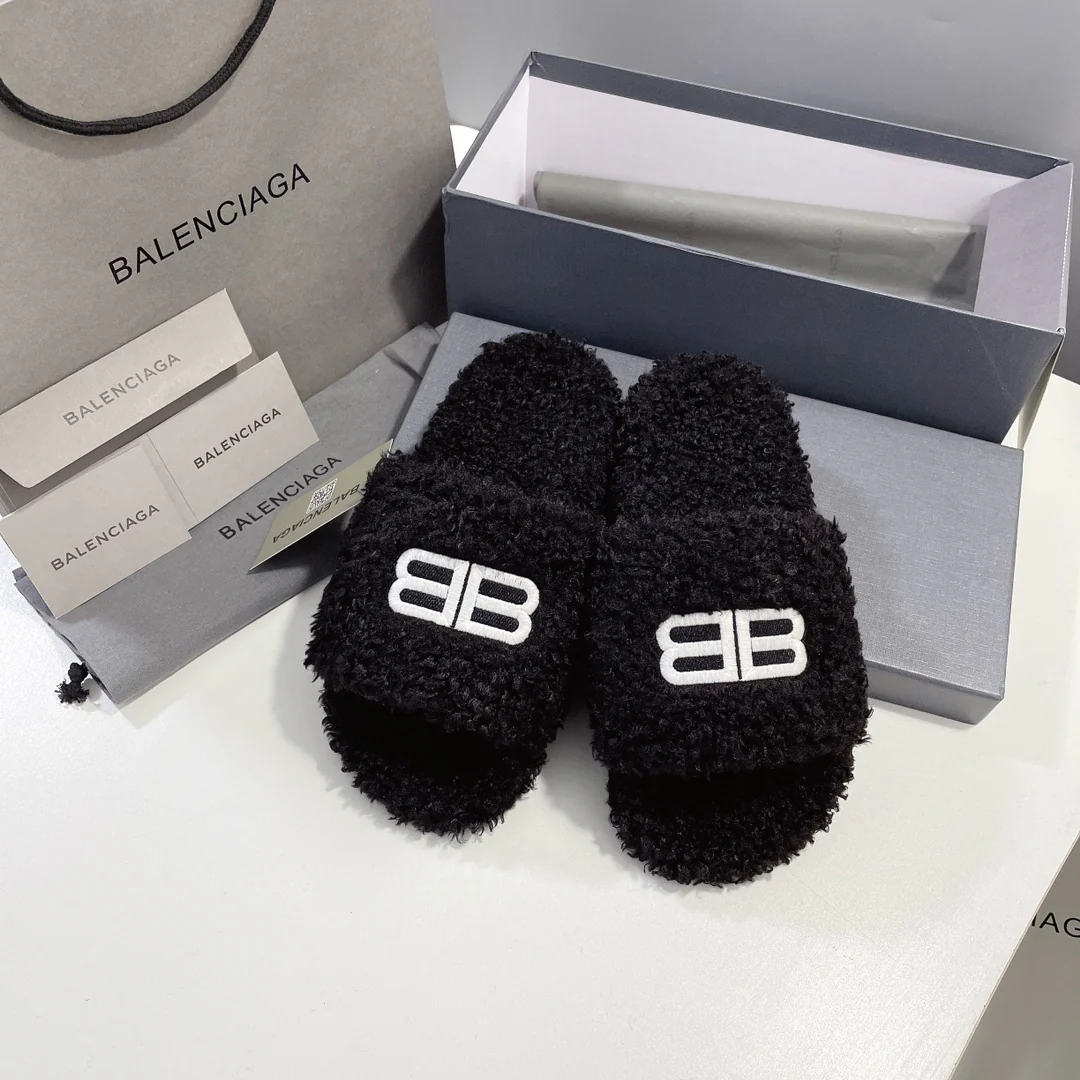 Шлёпанцы Balenciaga 21s Couple Curly - размеры 35-49