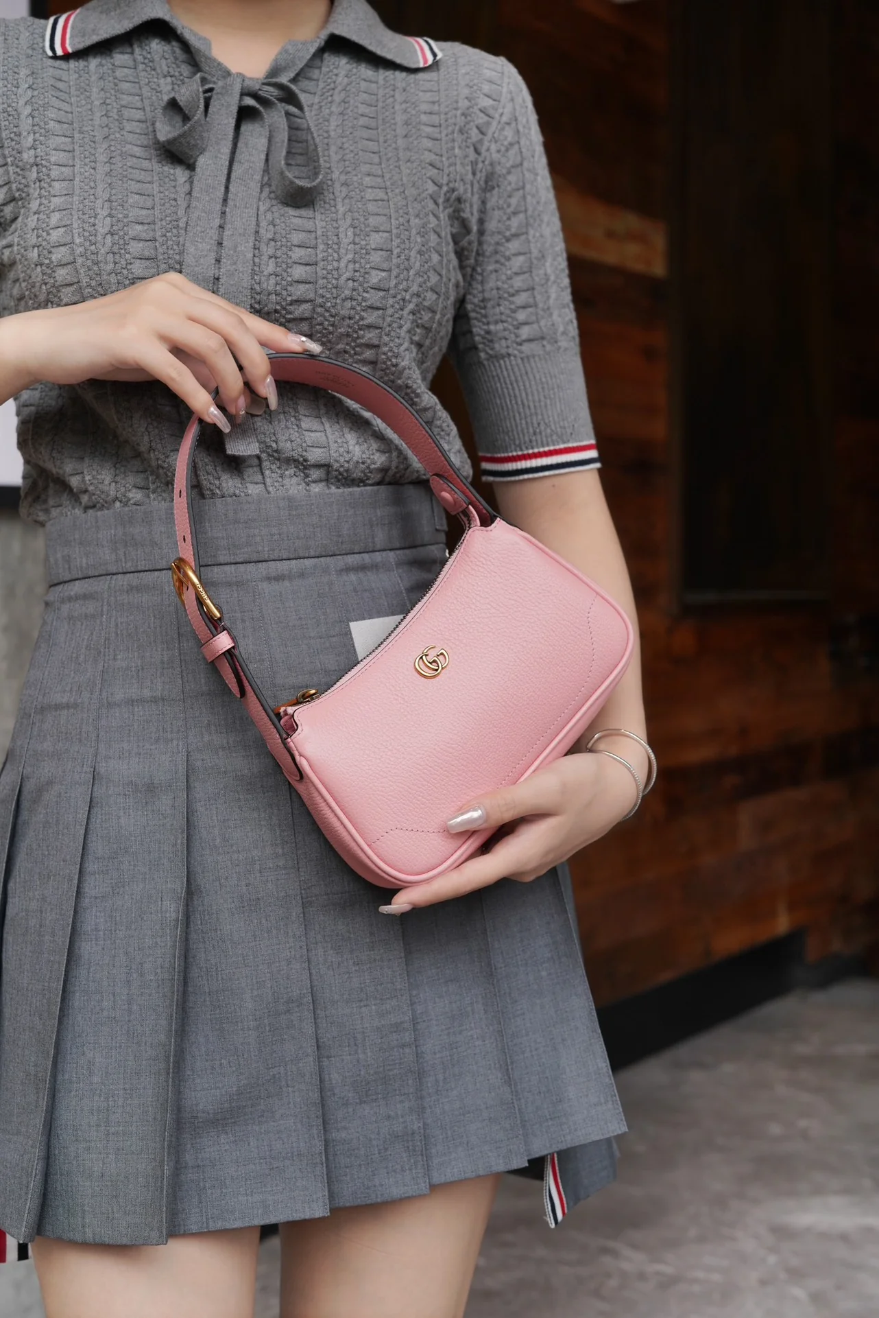 Сумка через плечо из коллекции Gucci Aphrodite - Розовая