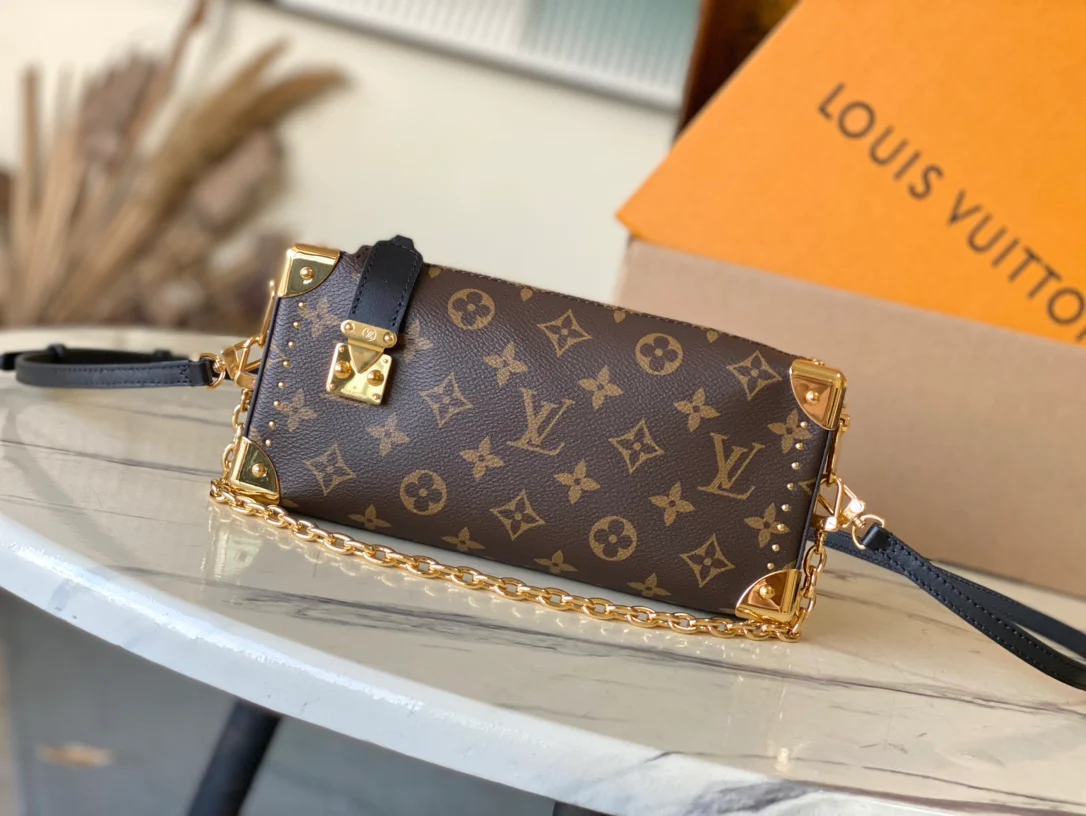 Сумка LV Slimtrunk — коричневая.