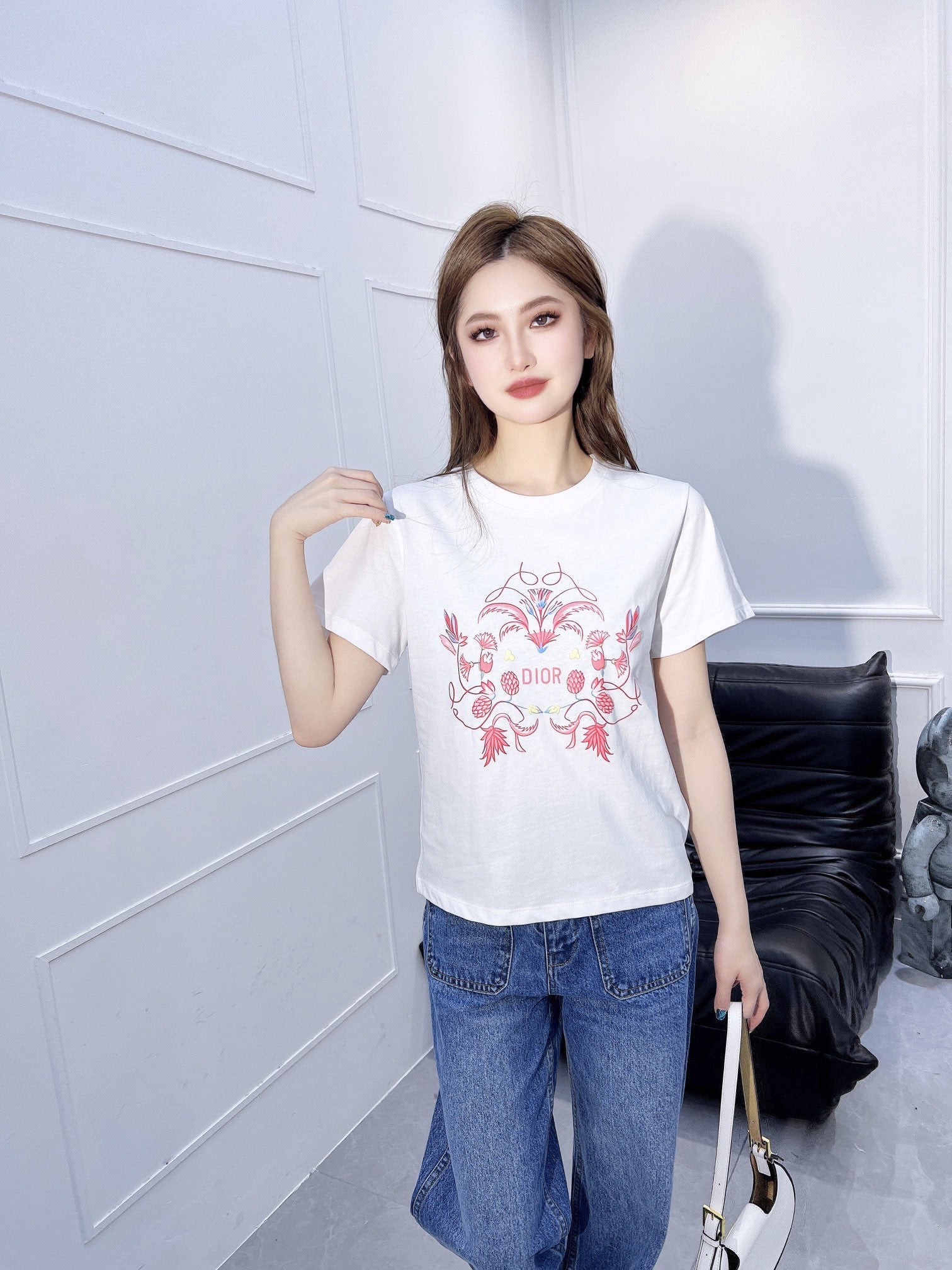 Футболка Dior 2403-24 Early Spring Newest Foam Print — белая.