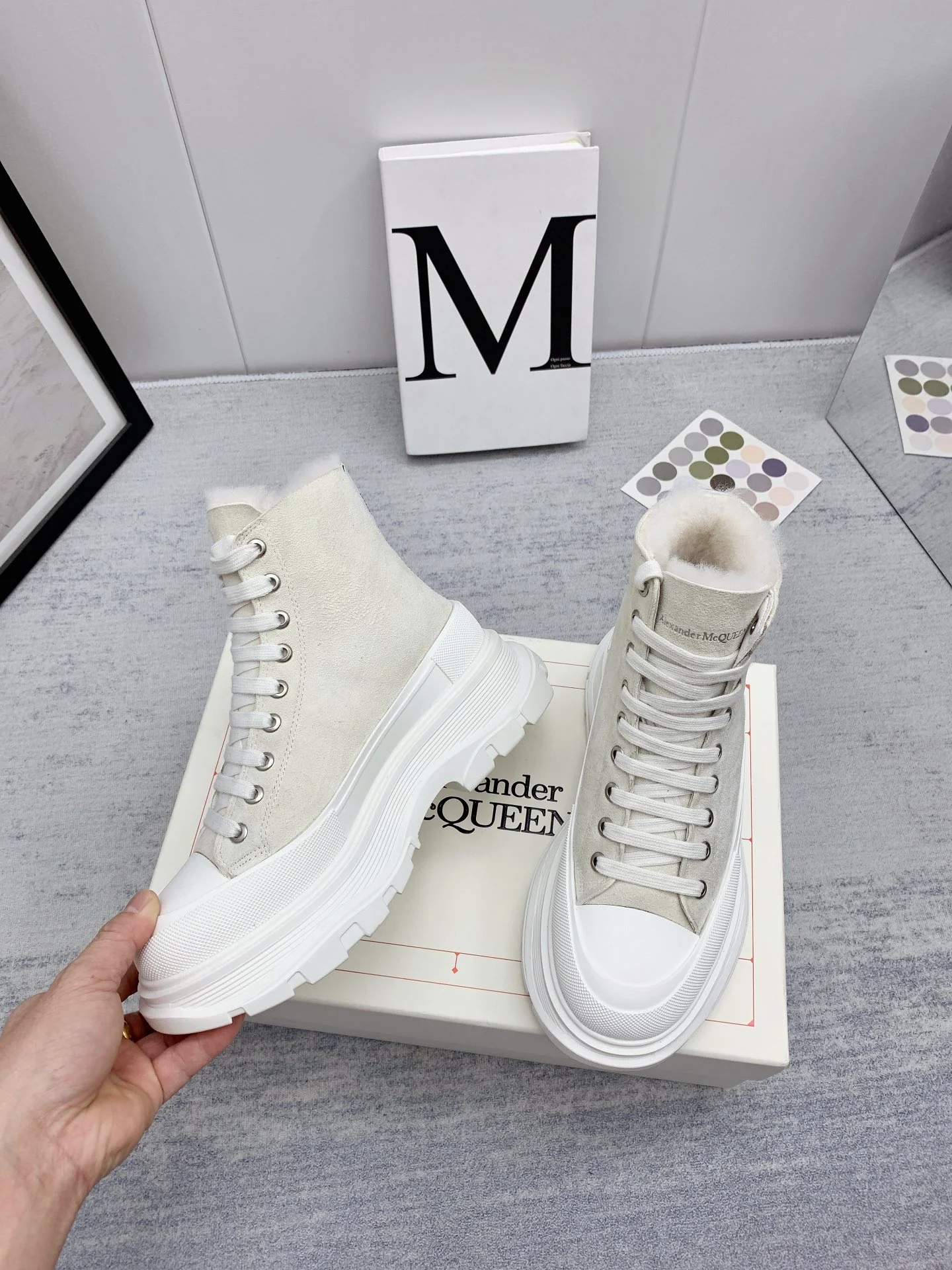 McQueen - Высокие кроссовки с меховой отделкой - Унисекс