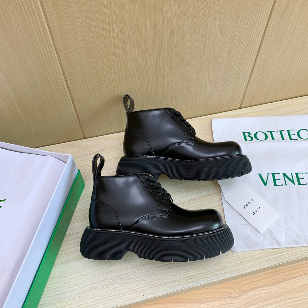 Новые ботинки BV-22 на официальном сайте - черные.