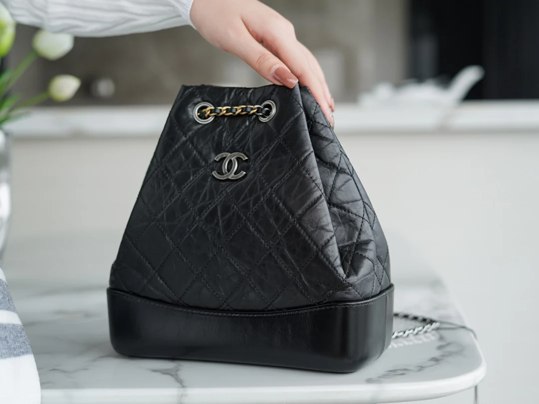 Chanel - Рюкзак-хобо - Маленький размер 22-5 см