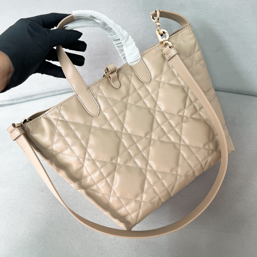 Dior d-toujours Средний Абрикос