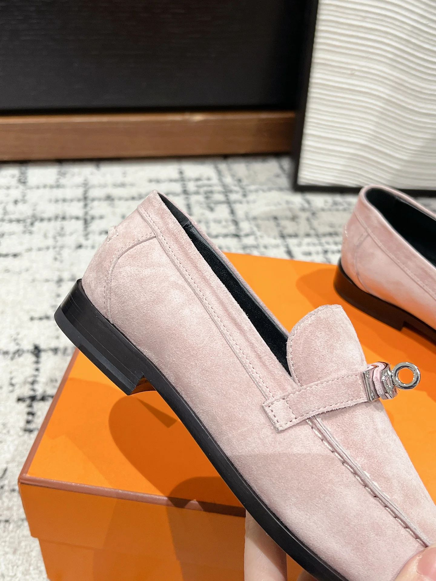 Лоферы Hermes Kelly Buckle 2024 — розовые