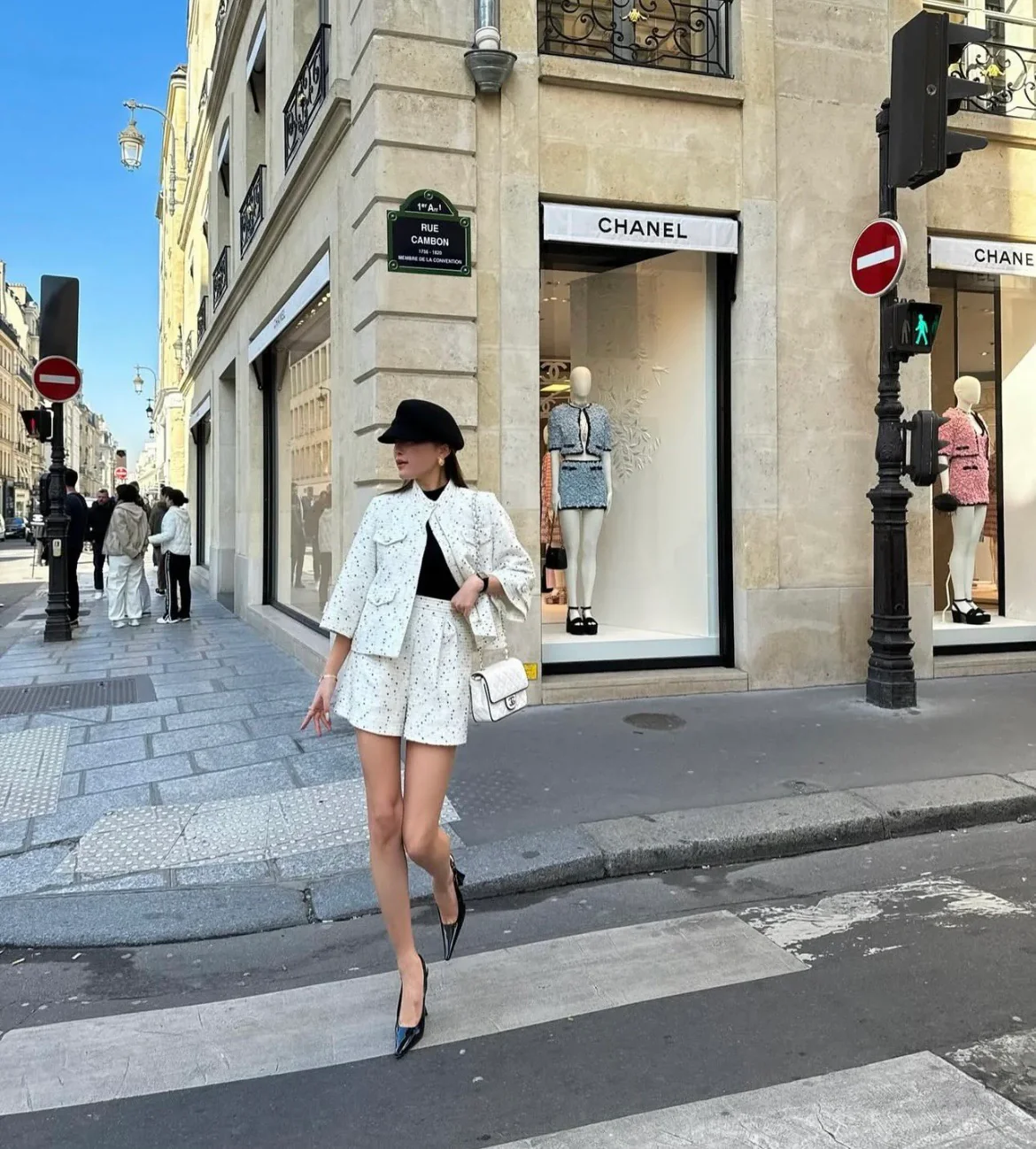 Chanel 25 пенсов - Panda Square Fat Man - White