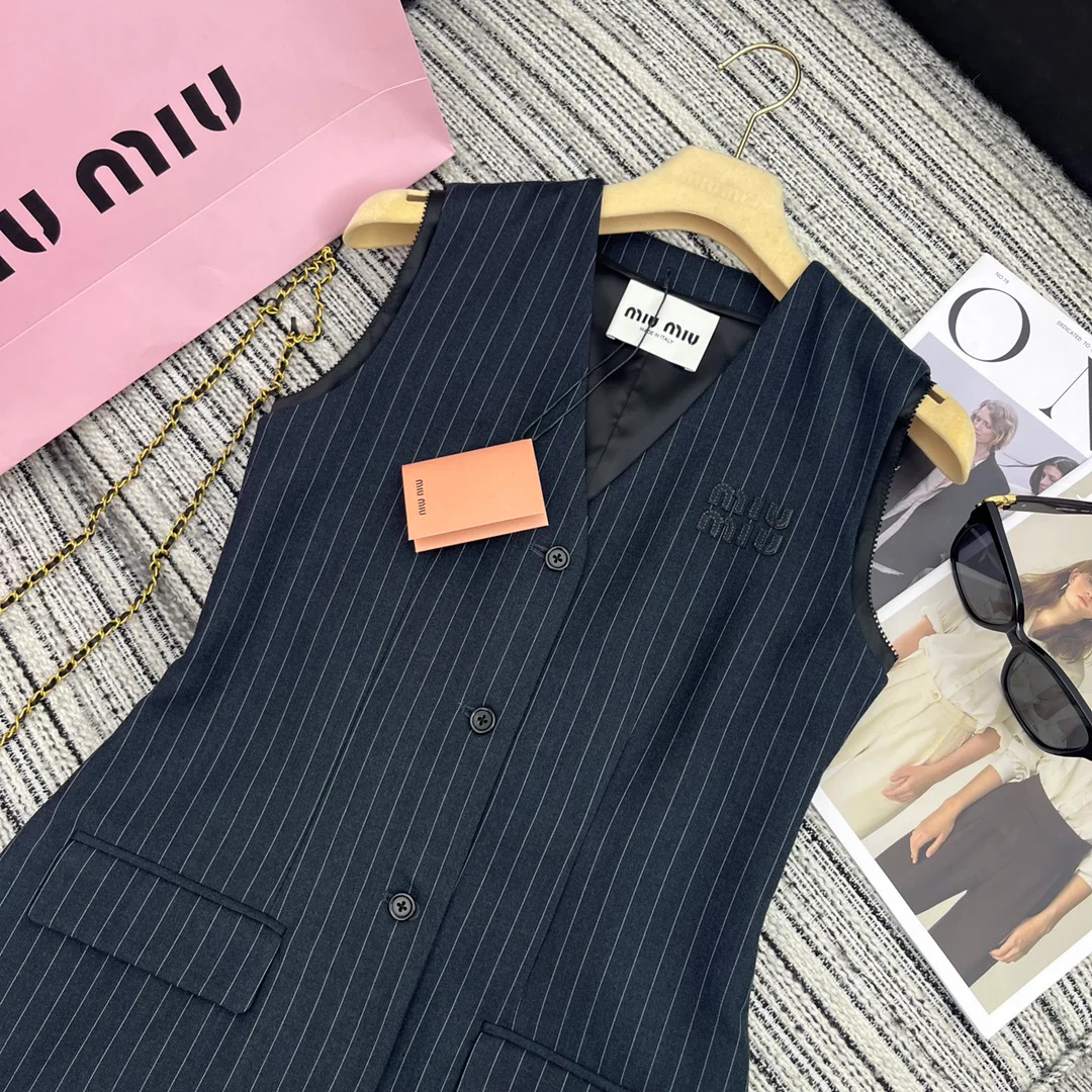 Miu Miu - 2404 - Новый комплект из двух частей: полосатый жилет и платье - Черный