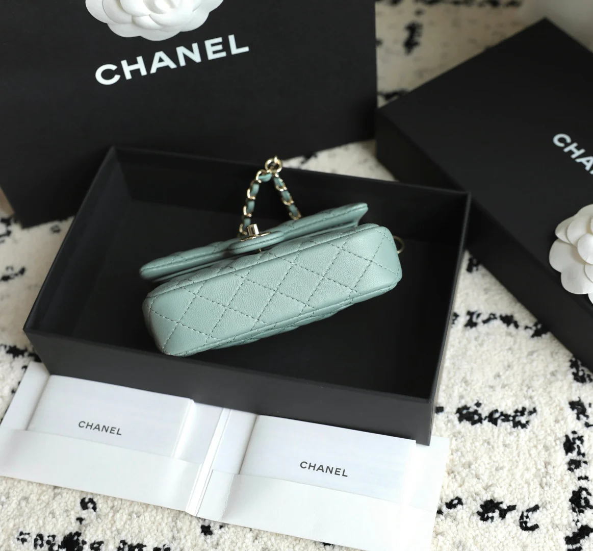 Подвеска Chanel 25a (CF) - Серо-голубая мини-версия - Светло-золотистая пряжка