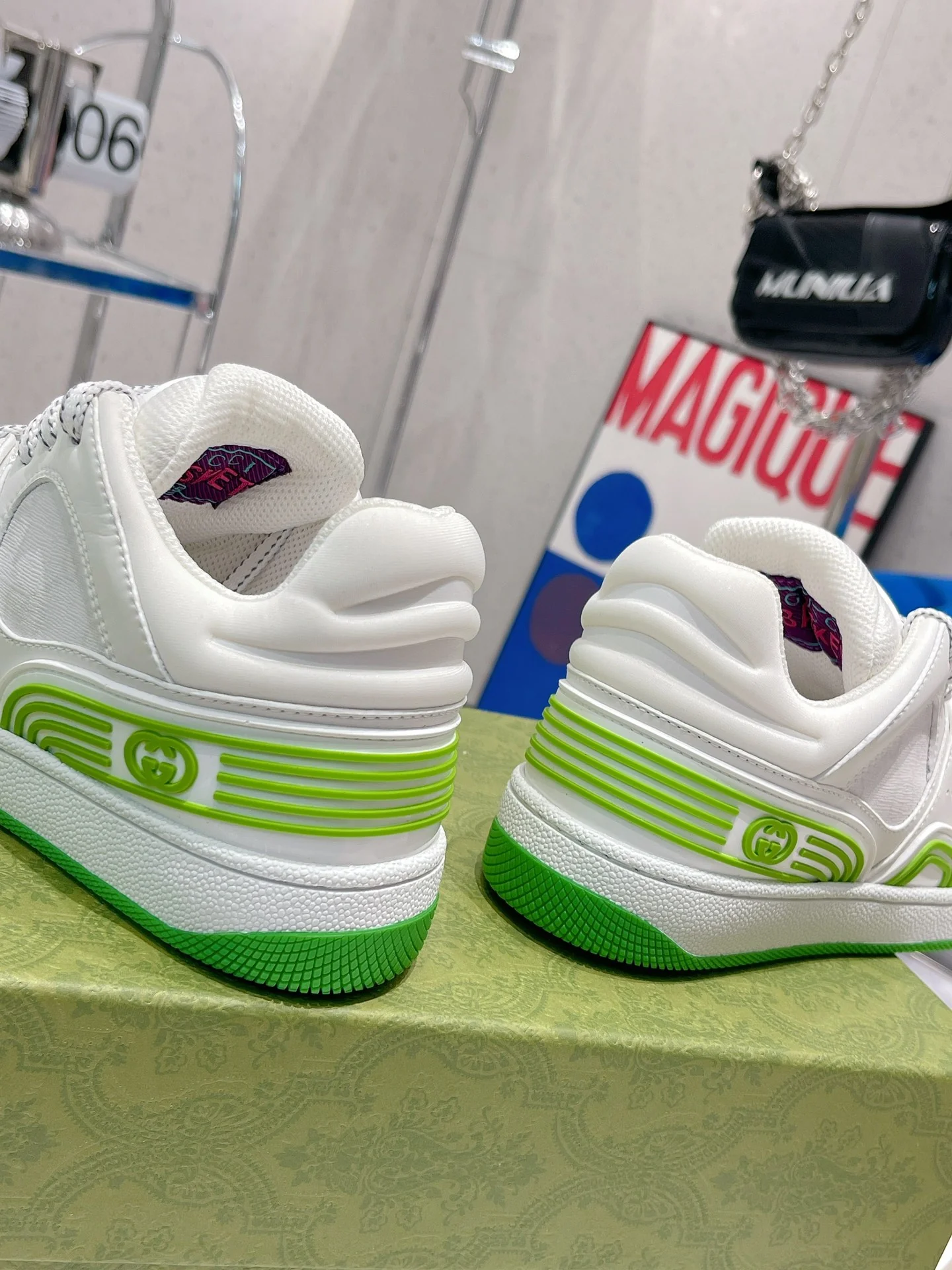 Gucci - Белые кроссовки - Кроссовки - Повседневная обувь - 16