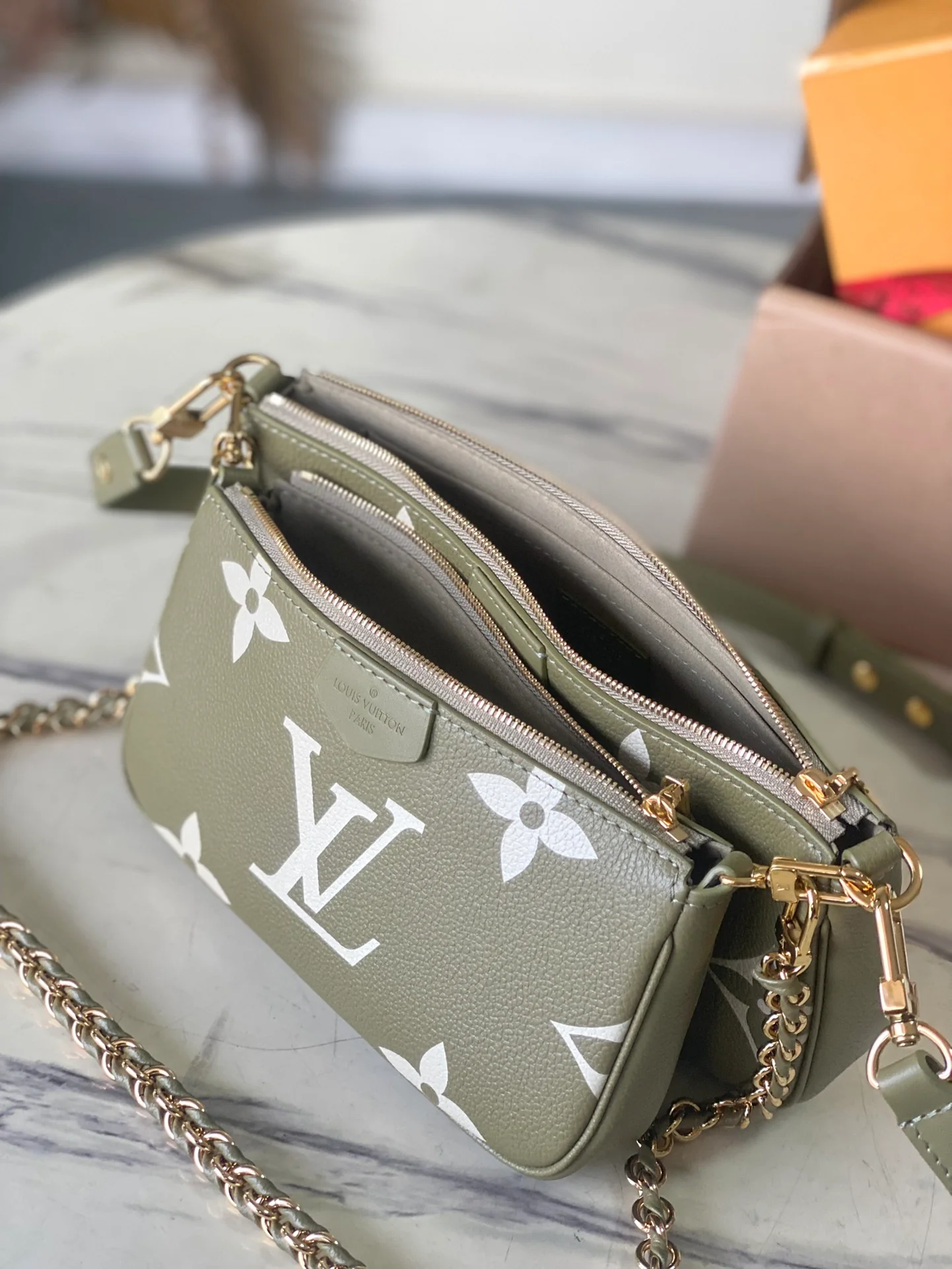 m22670-LV-multi-pochette-accessoires-shoulder bag-crossbody bag-khaki green