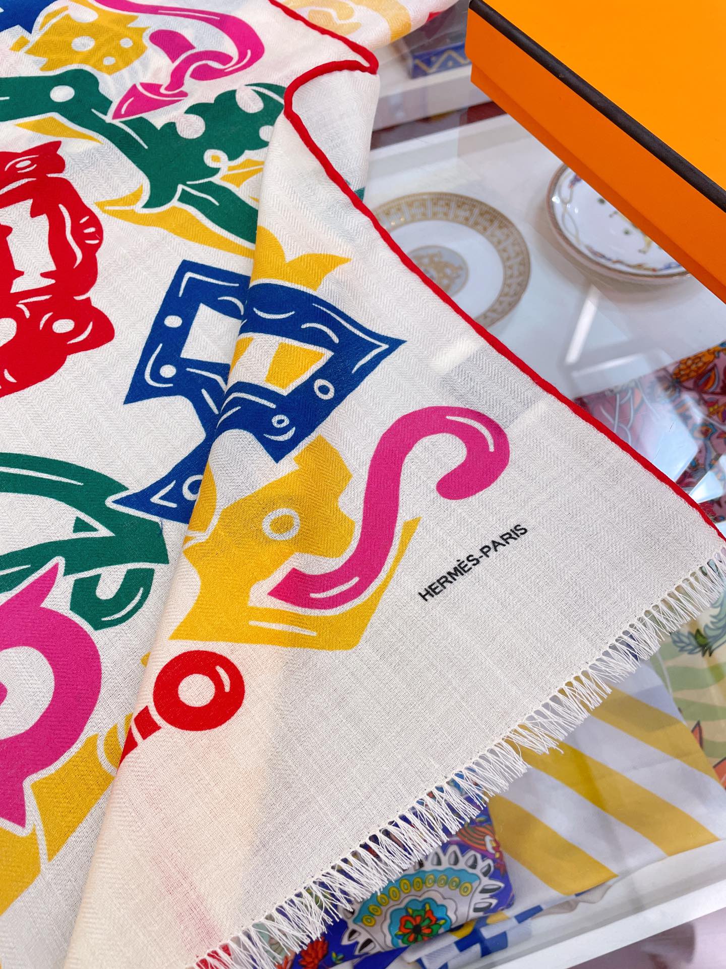 Шарф Hermes Line - 180 см - 63 см - 70 см - Кашемир - 30 см - Шелк - 1 см