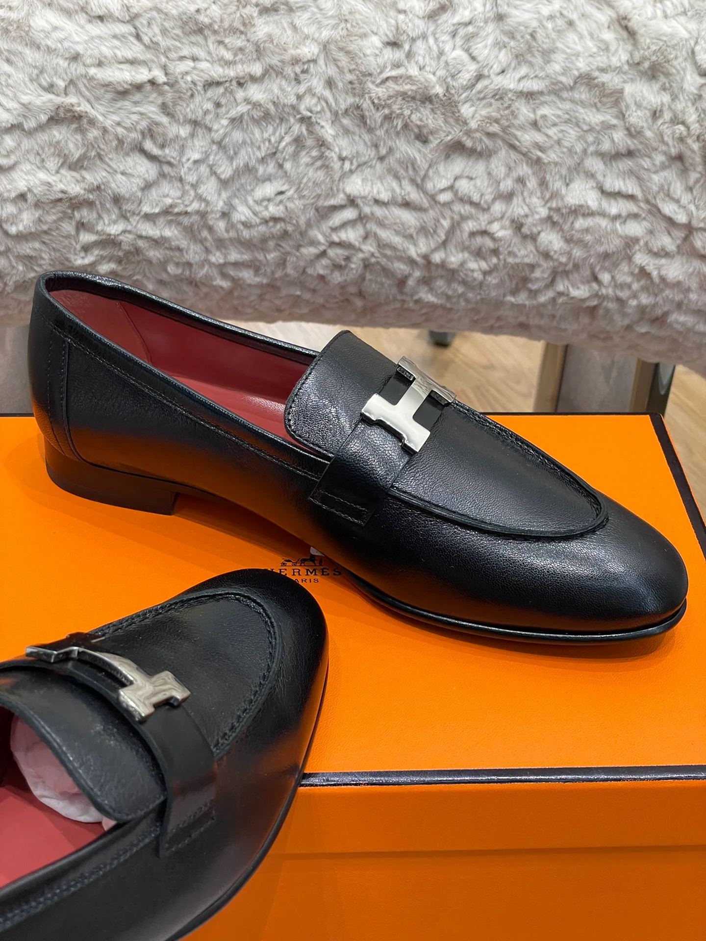 Классические лоферы Hermes с закругленным носком