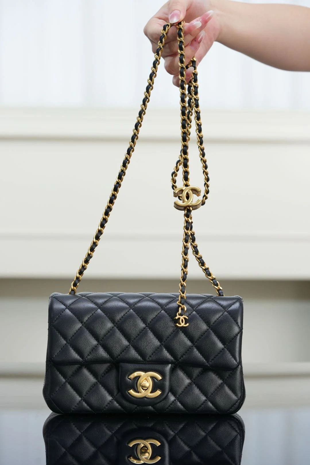 Chanel 25B Double C Регулируемая цепочка CF Большая мини-цепочка Черная с золотой пряжкой