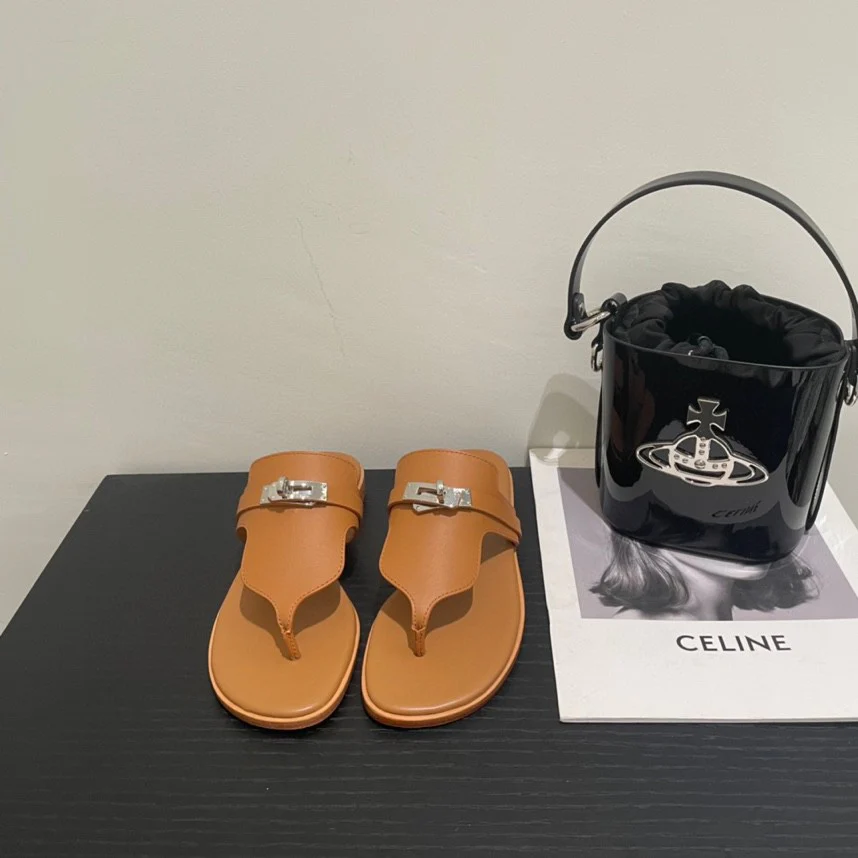 Кожаные тапочки Hermes-kelly