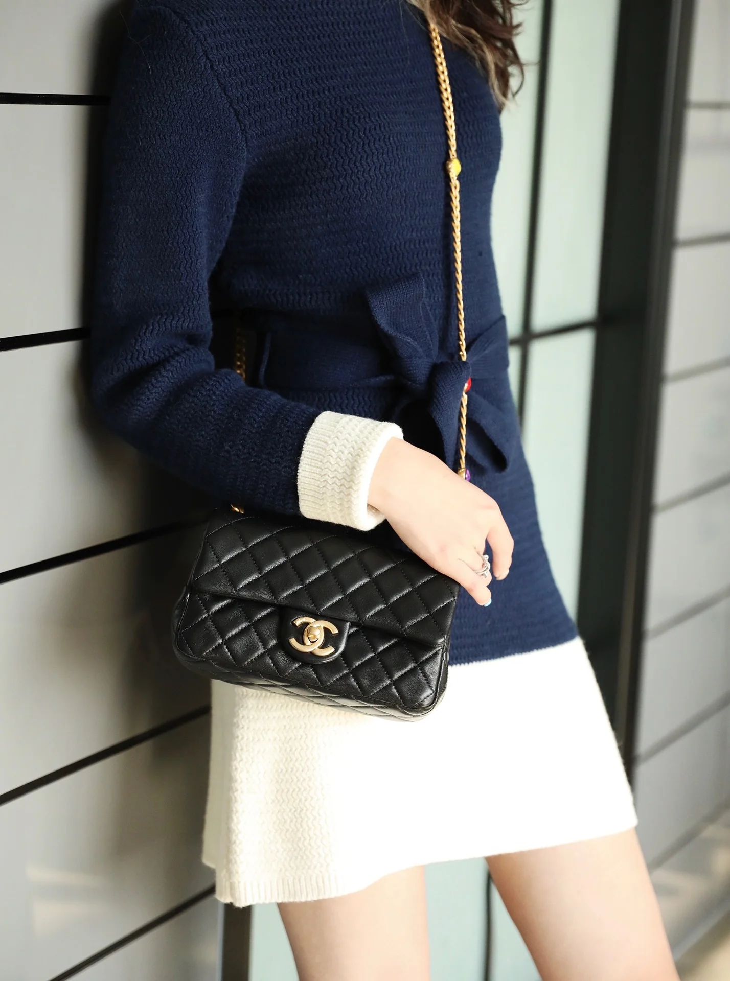 Сумка Chanel CF с клапаном и цепочкой с драгоценным камнем