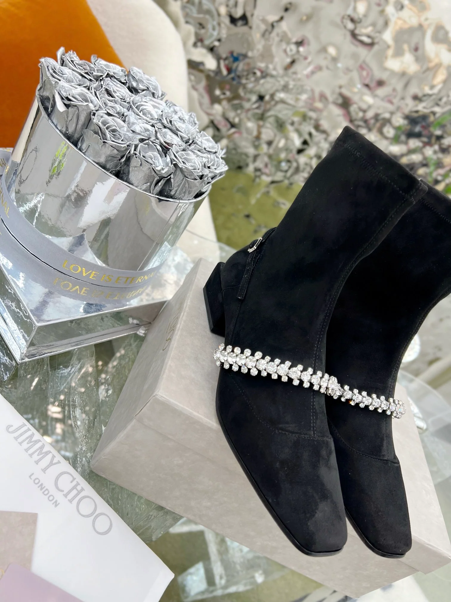 Jimmy - Новинка сезона весна/лето 2022 - Ботильоны на резинке со стразами