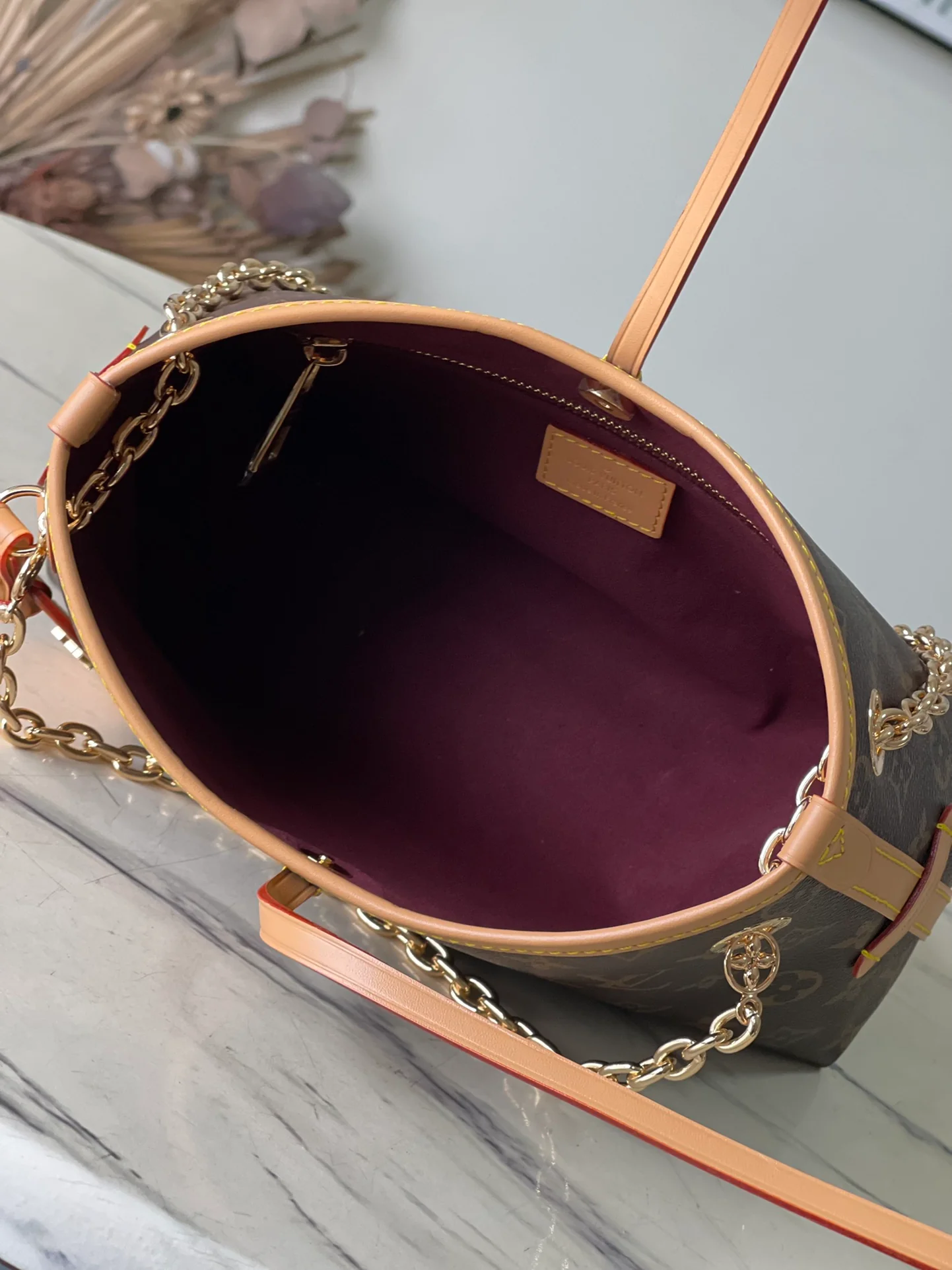 Сумка LV Carryallbb на цепочке из канваса - коричневая.