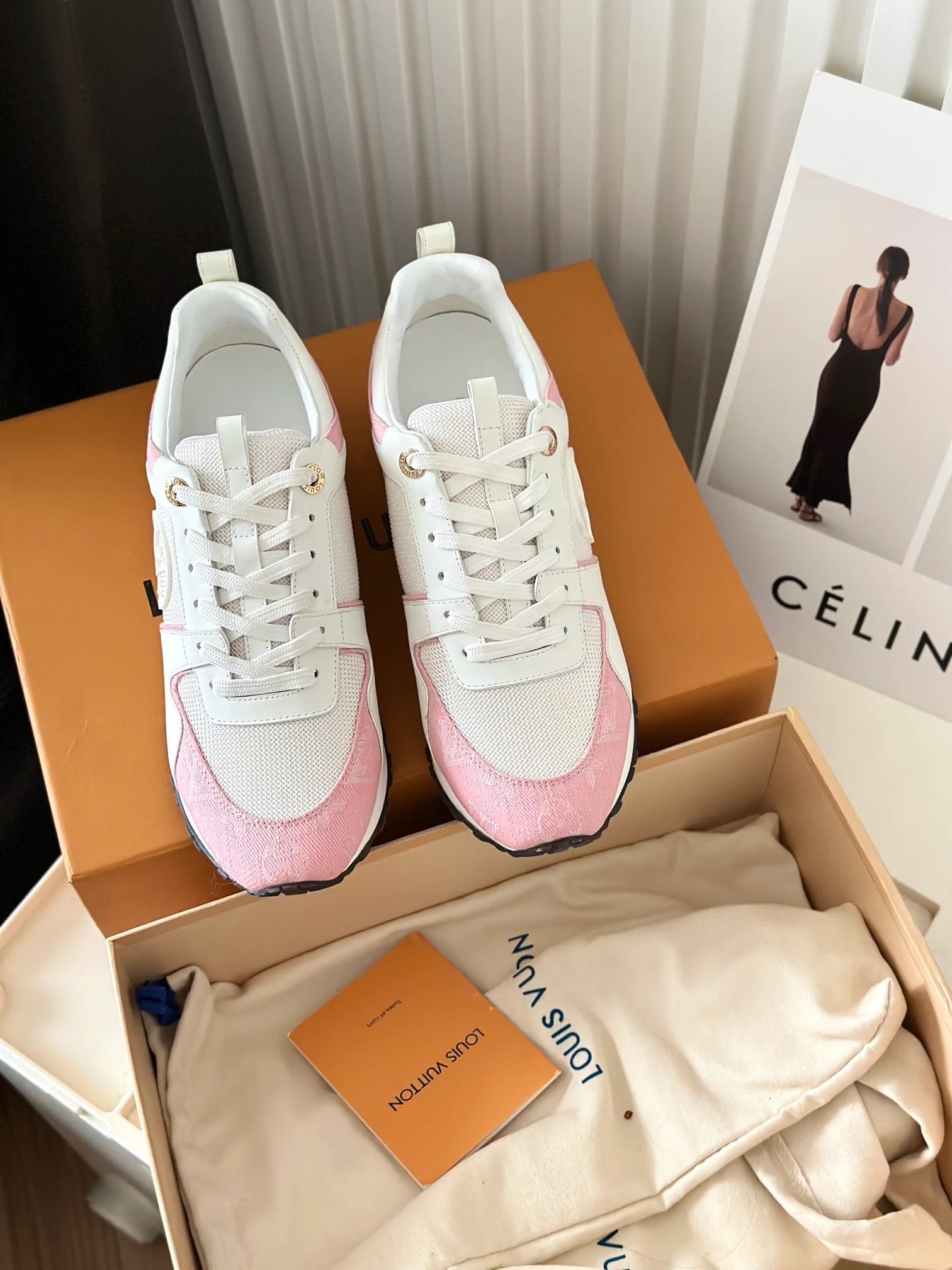 Кроссовки LV Runaway - джинсовые - розовые