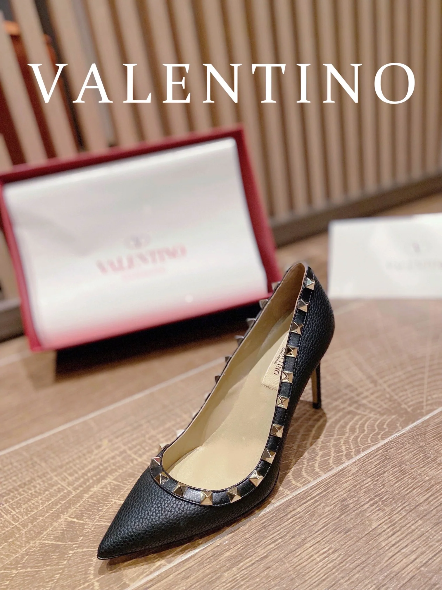 Классические туфли на высоком каблуке Valentino - черные