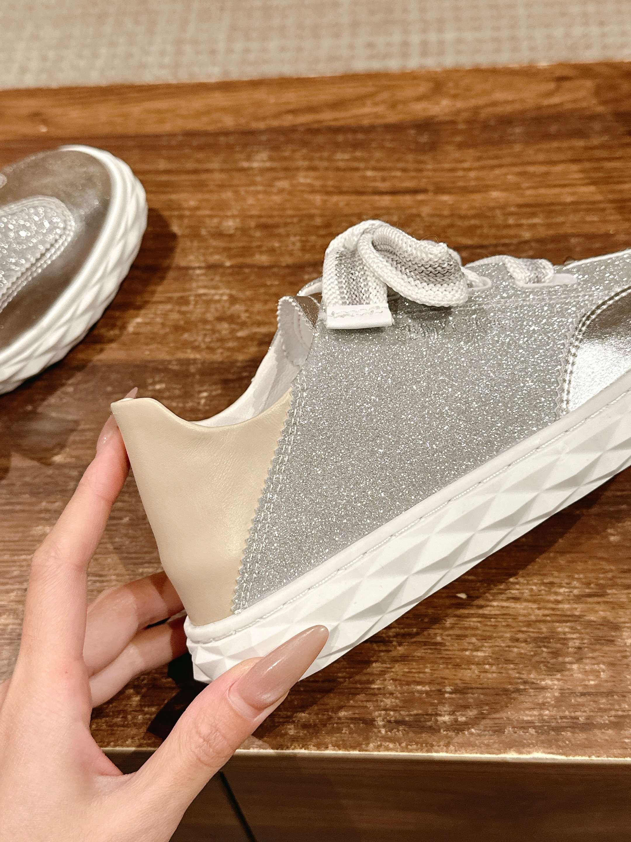 Джимми - Кроссовки с бабочкой - Серые