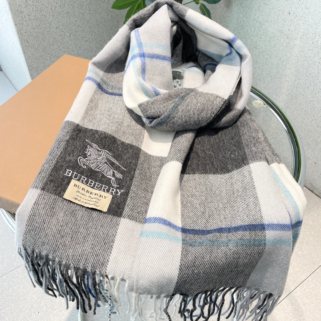 Классический клетчатый шарф Burberry - 70-200 см