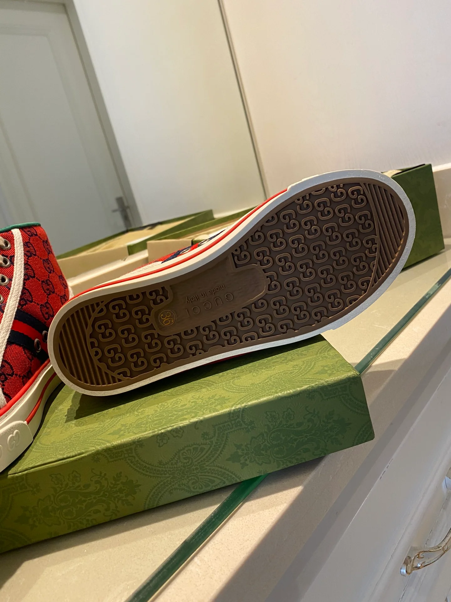 Высокие кеды Gucci с монограммой из канваса - 1