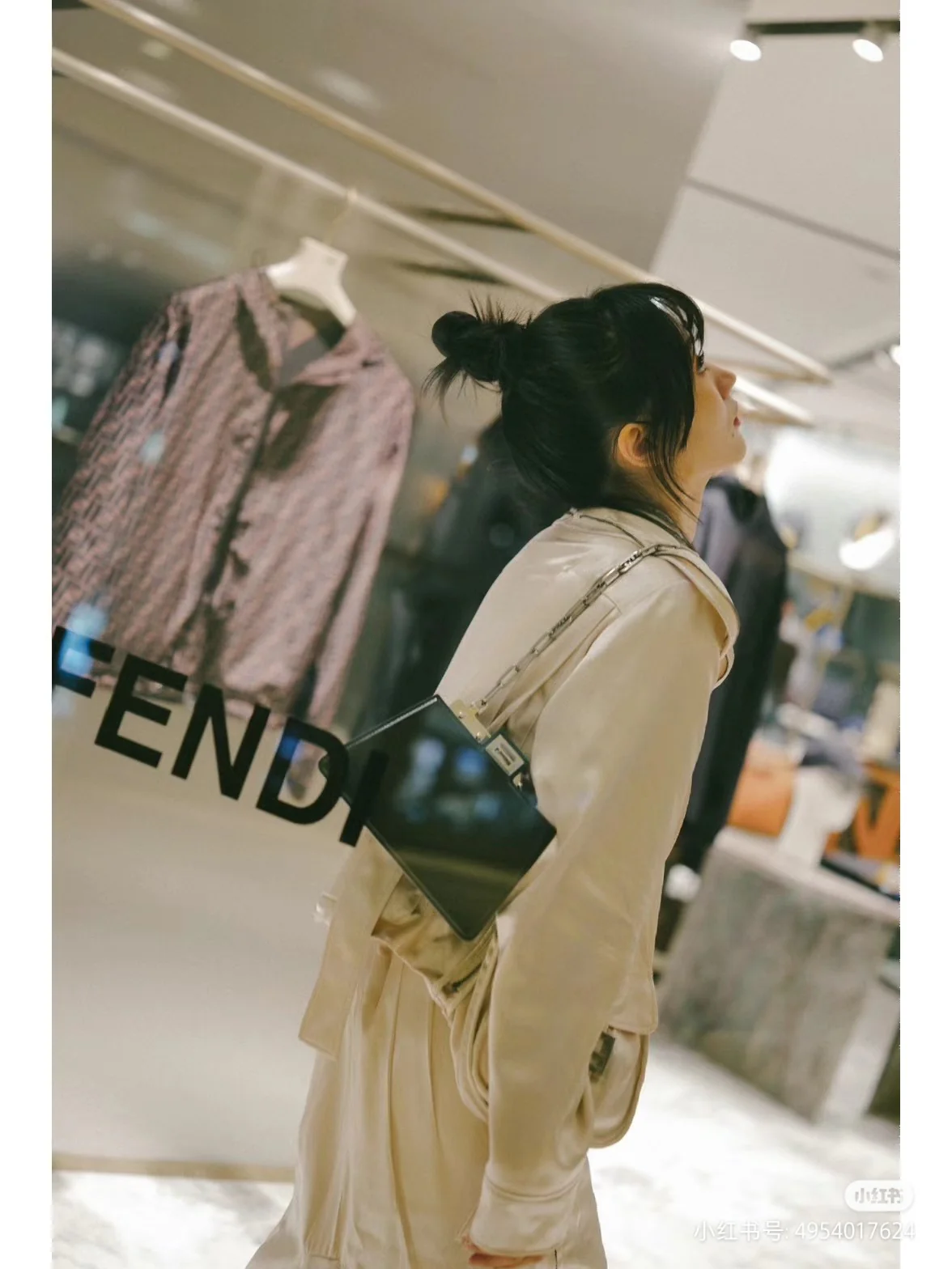 Fendi Peekaboo Cut Small Black