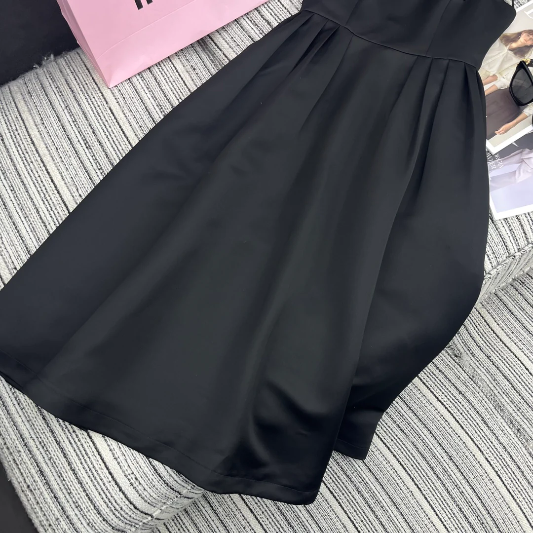 Miu Miu - 2404 - Новое платье-майка, расшитое бисером и пайетками.