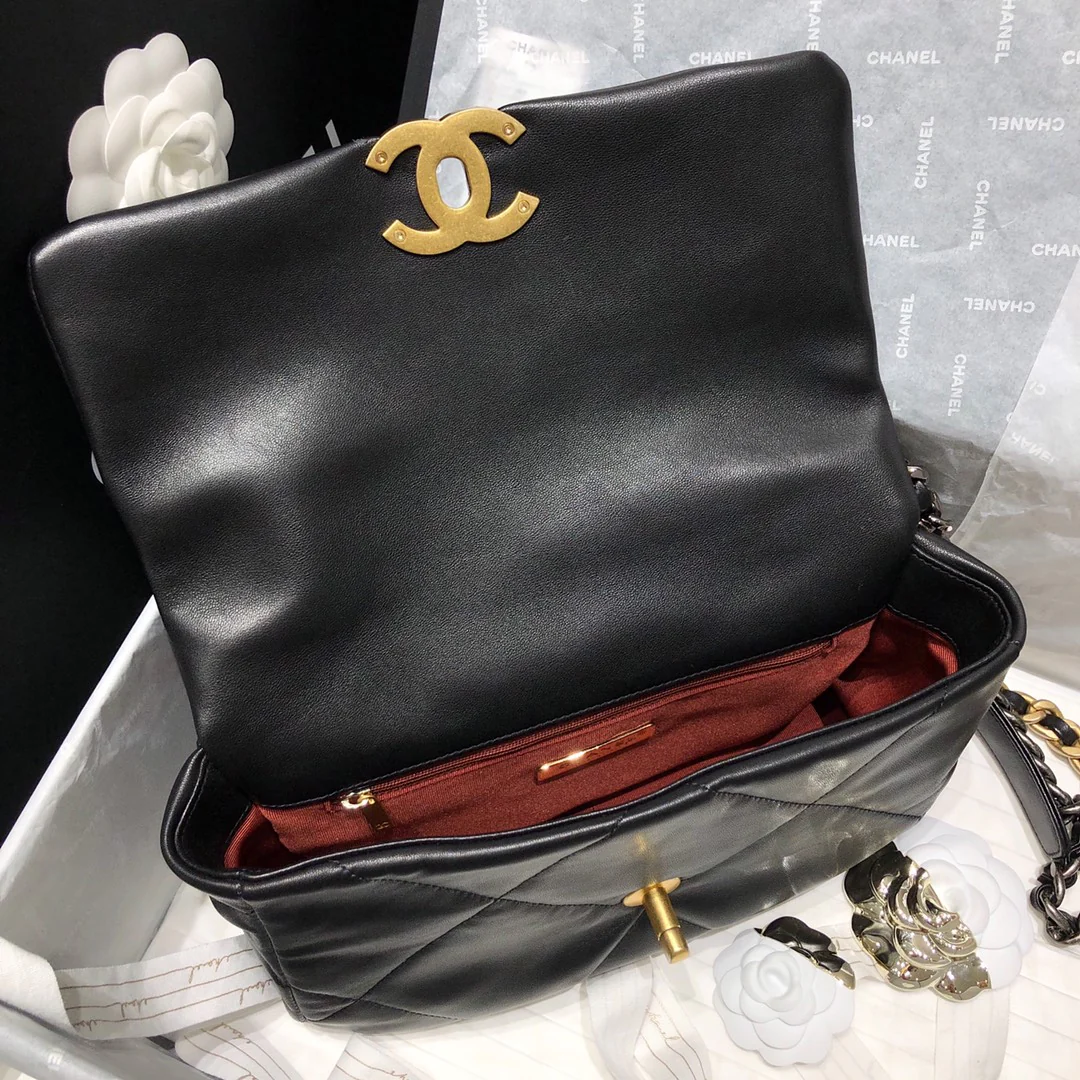 Маленькая сумочка Chanel 19bag - черная