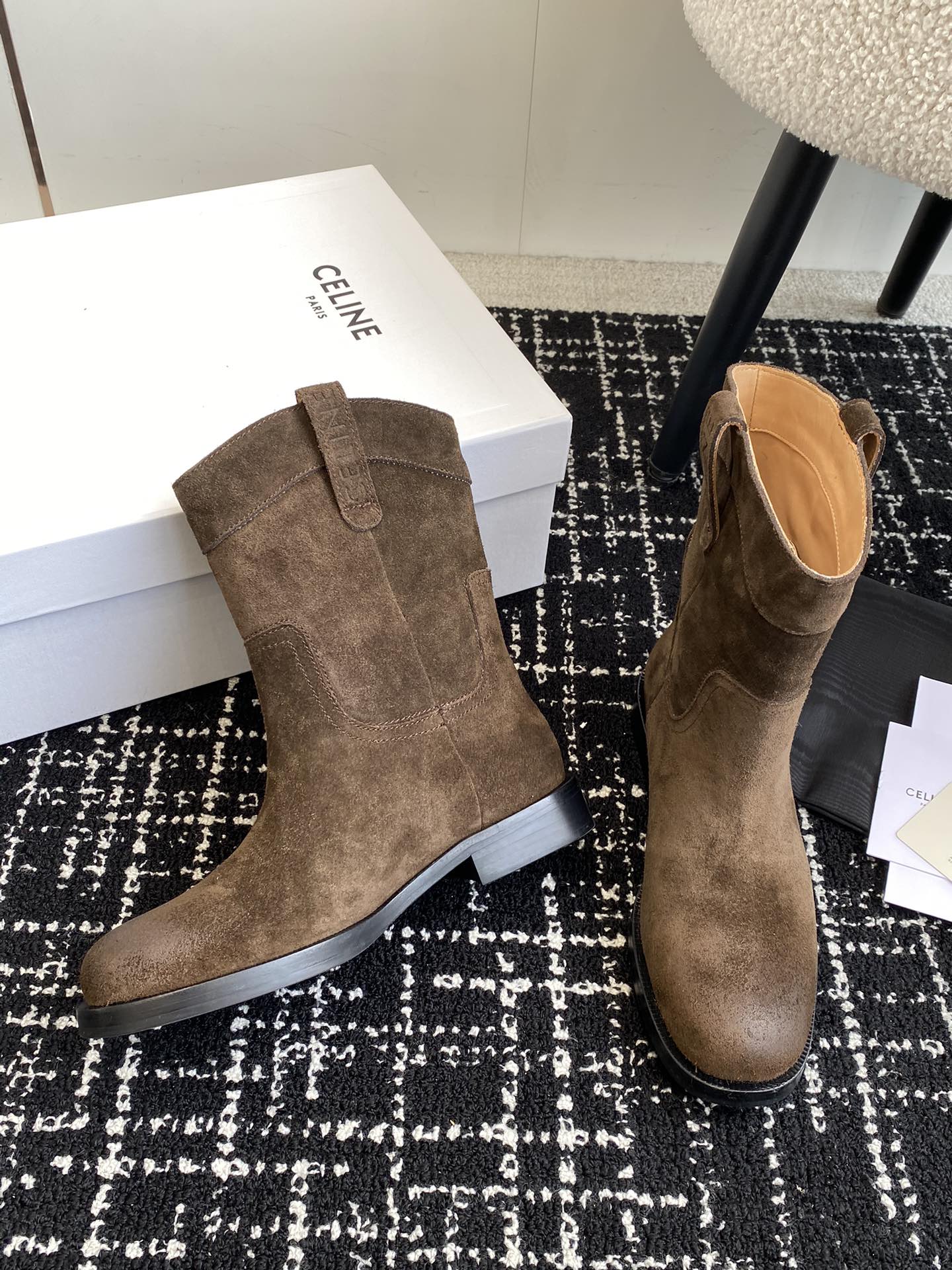 Ботильоны Celine 2024 в стиле ретро на массивном каблуке - темно-коричневые