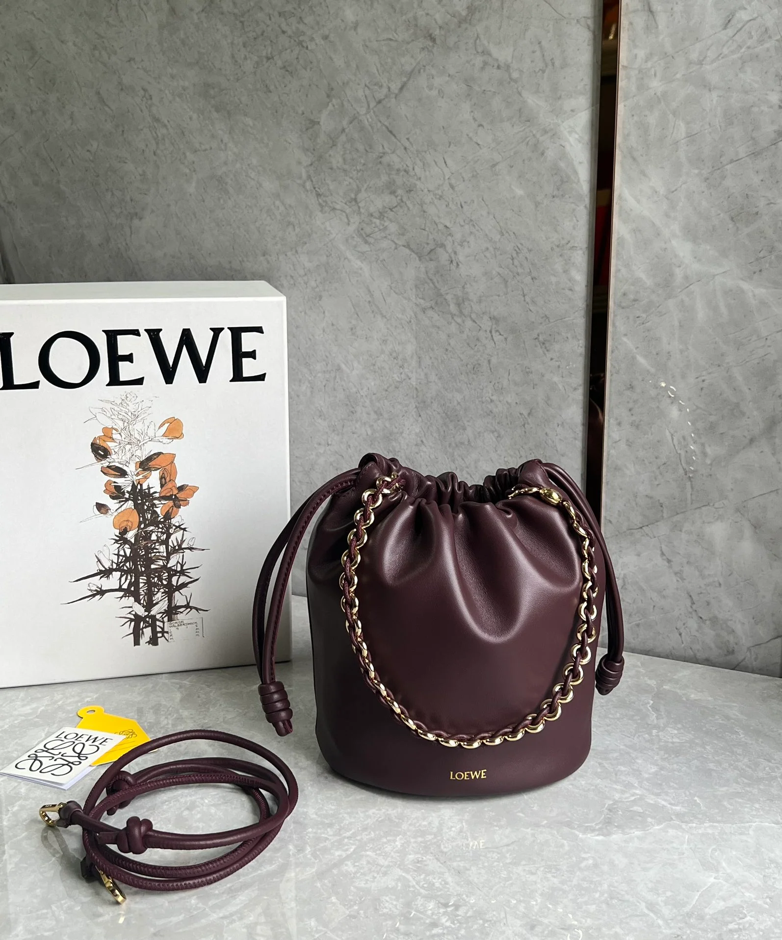 Сумка-ведро Loewe Flamenco Purse Bucket Bag - бордовая