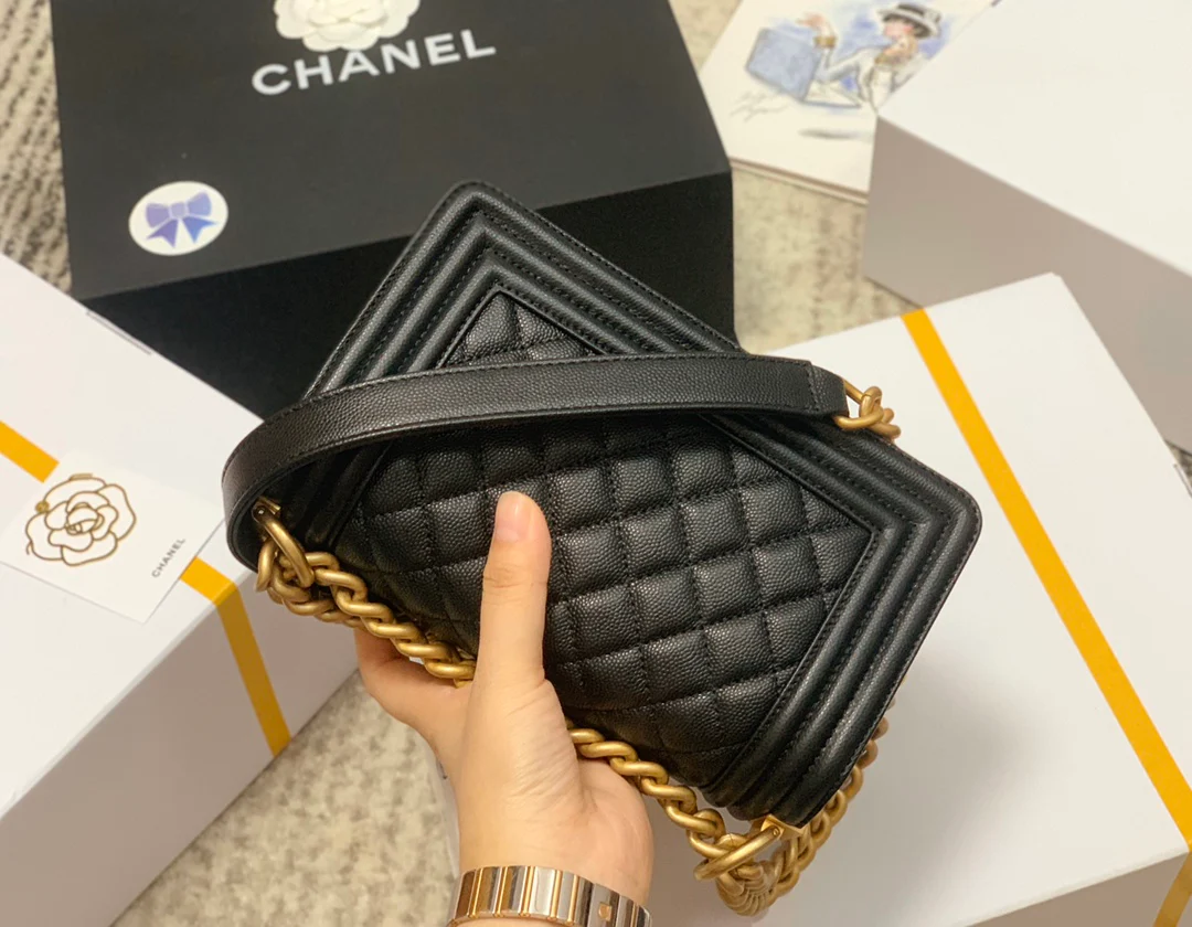 Chanel-boy-20cm-27