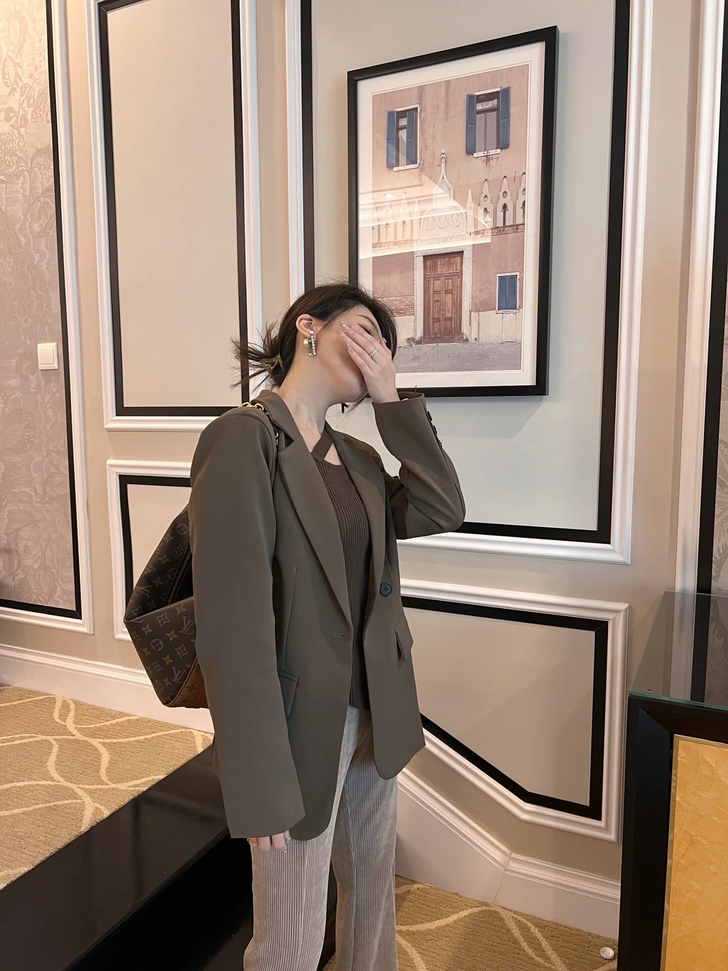 m46311-LV-loop-hobo-monogram большая сумка-полумесяц